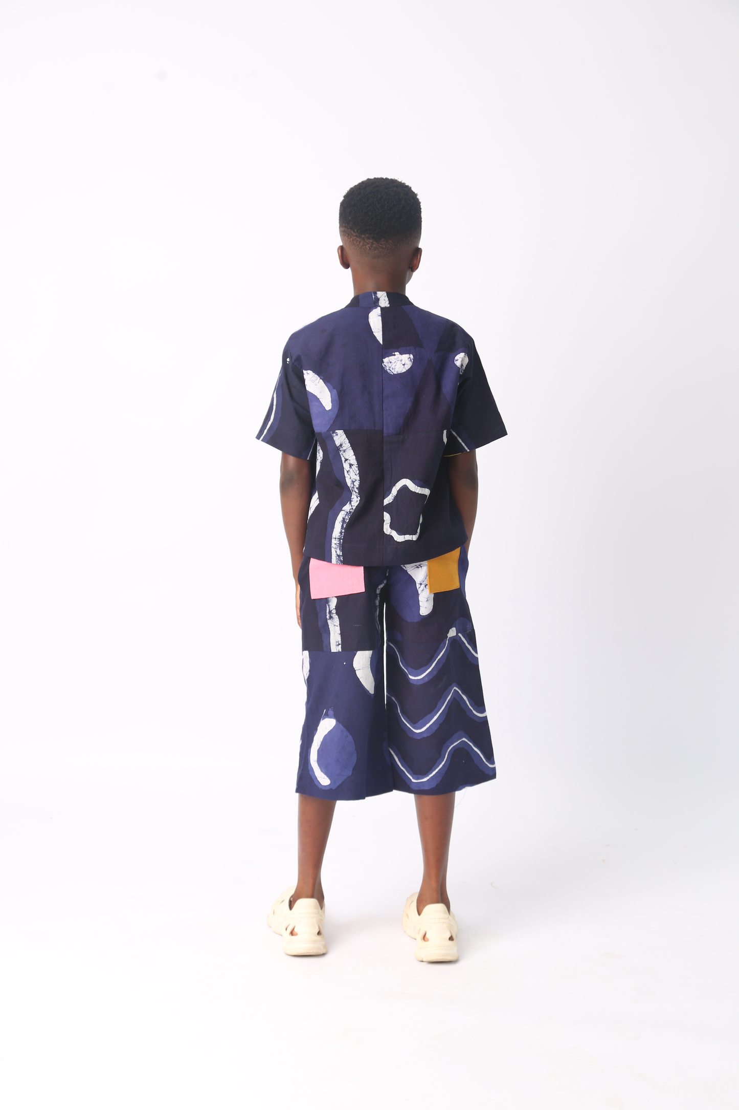 KIDS WHITE AND NAVY BLUE MULTIPRINT SHIRT