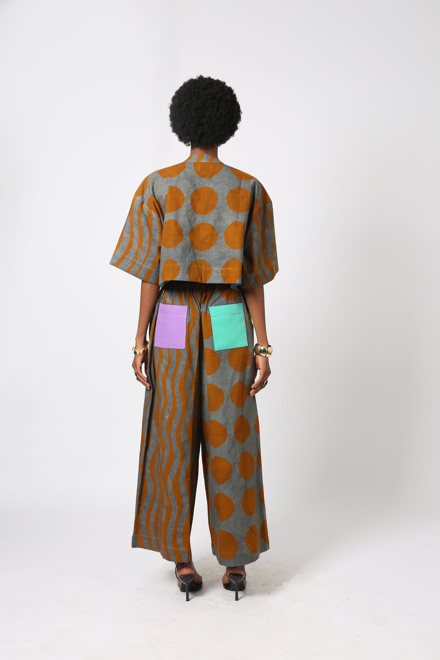 GREY AND YELLOW MULTIPRINT CROP SHIRT