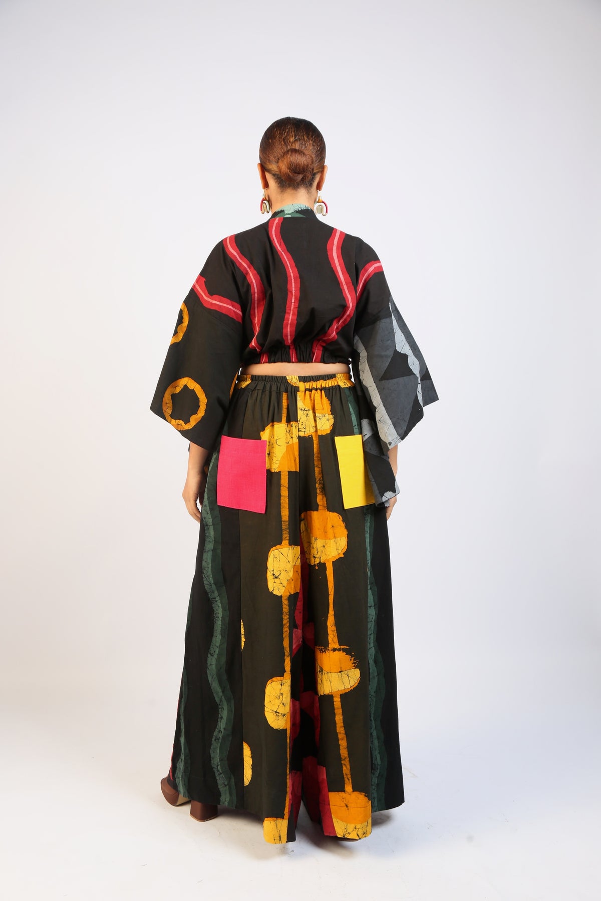 RED, OLIVE AND GOLDEN YELLOW MULTICOLOURED CROP TOP WITH KIMONO SLEEVES