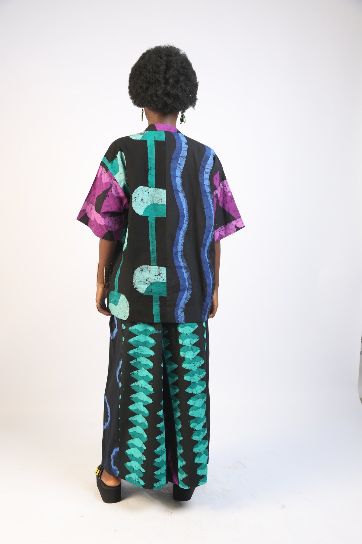 GREEN, MAGENTA AND BLUE MULTICOLOURED PANTS
