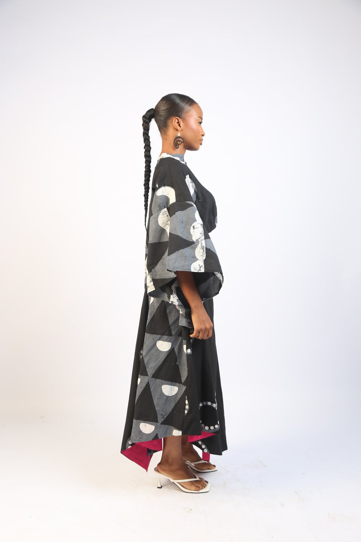 WHITE, GREY AND BLACK MULTIPRINT MIDI IRO SKIRT