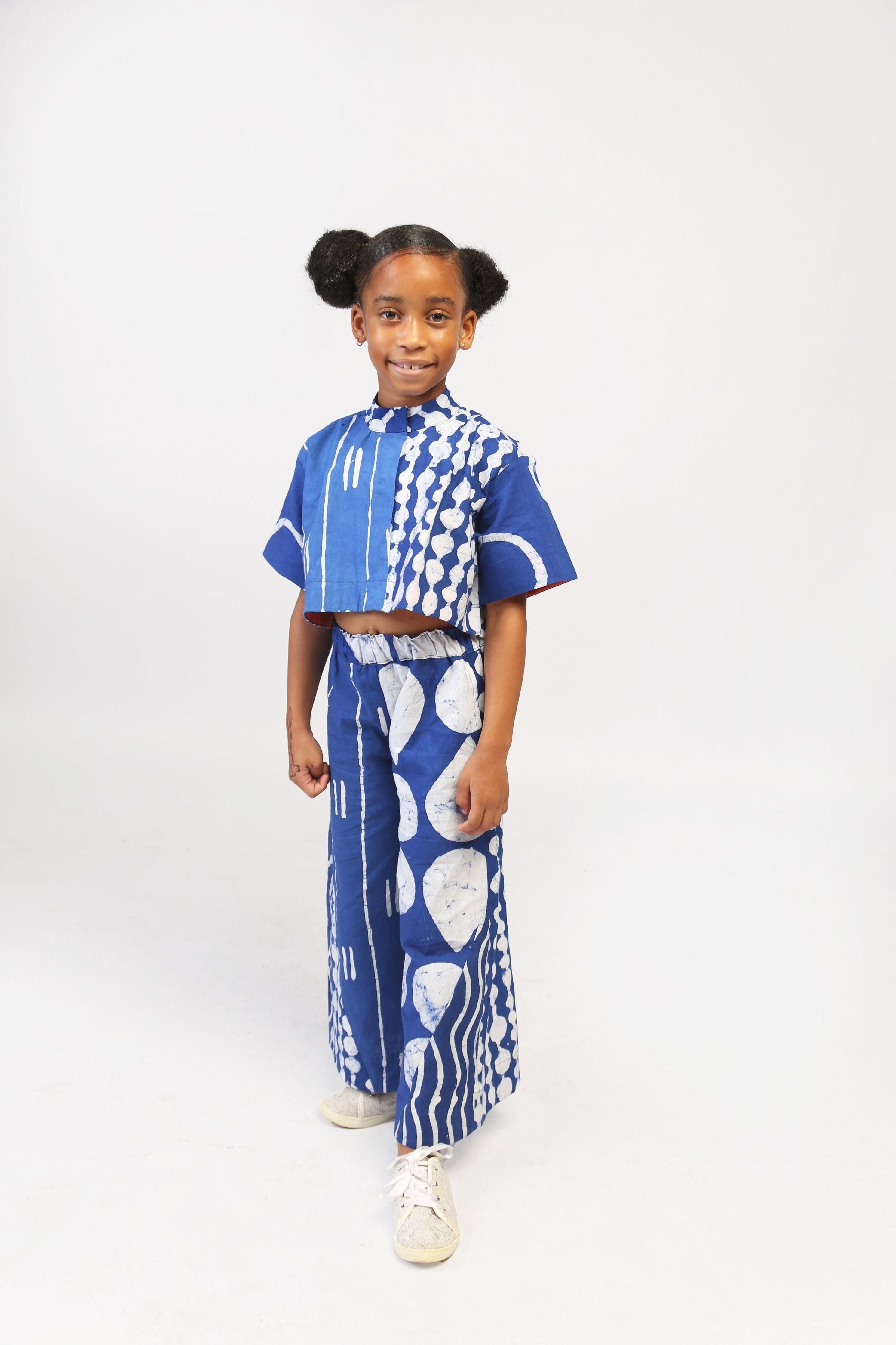 KIDS-BLUE AND WHITE MULTIPRINT CROP SHIRT