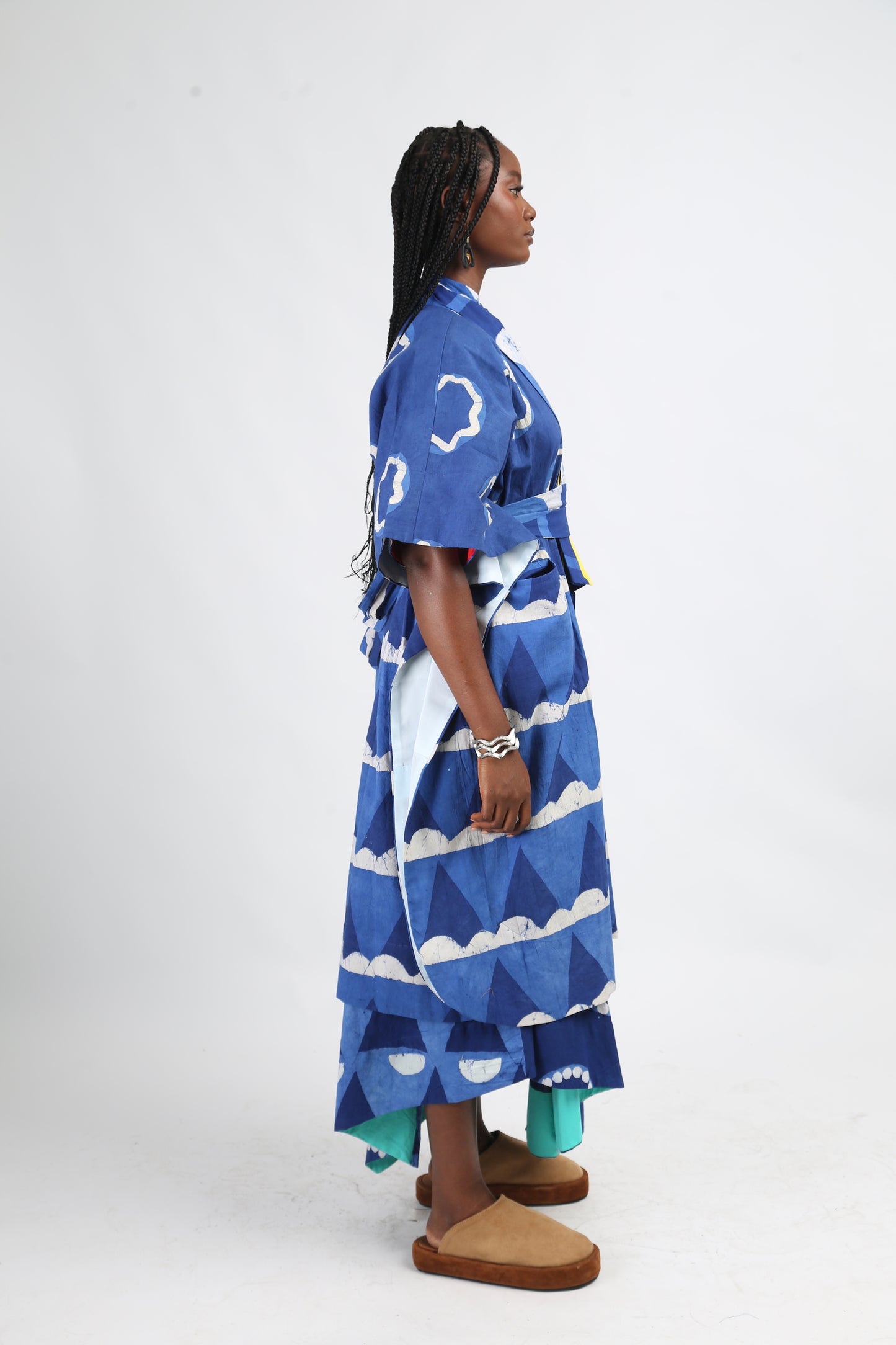 WHITE AND BLUE MULTIPRINT ARTIST'S KIMONO