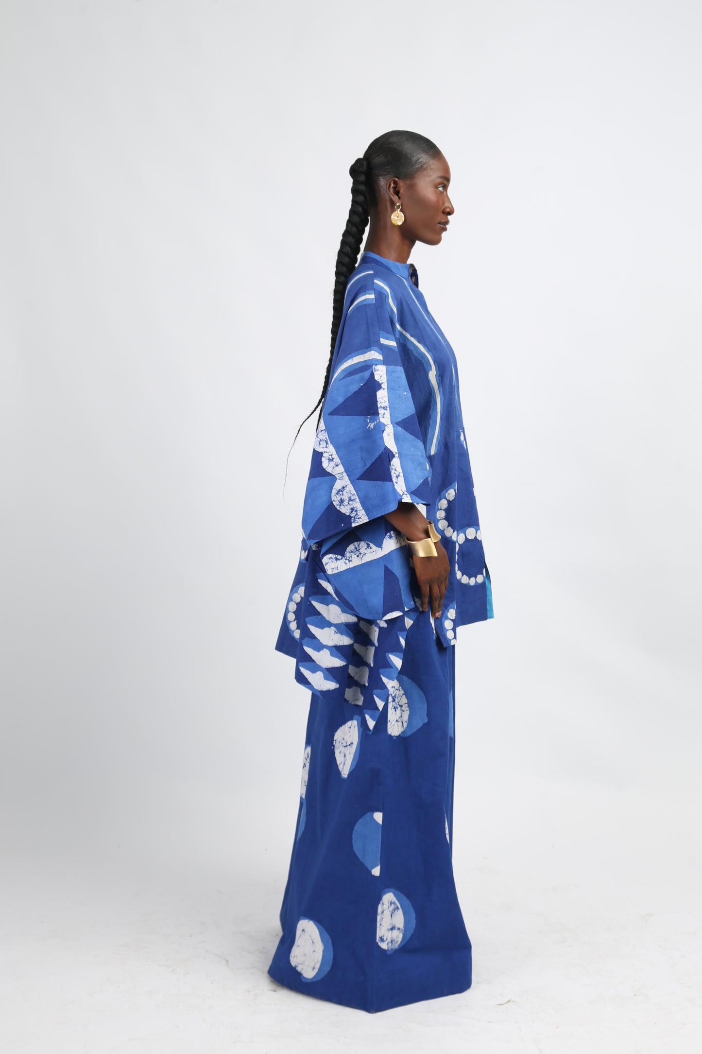 WHITE AND BLUE MULTIPRINT OSAKA BLOUSE WITH KIMONO SLEEVES
