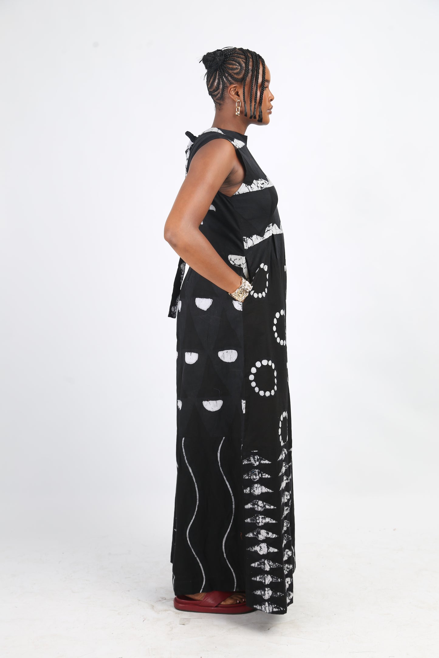 WHITE AND BLACK MULTIPRINT JUMPSUIT