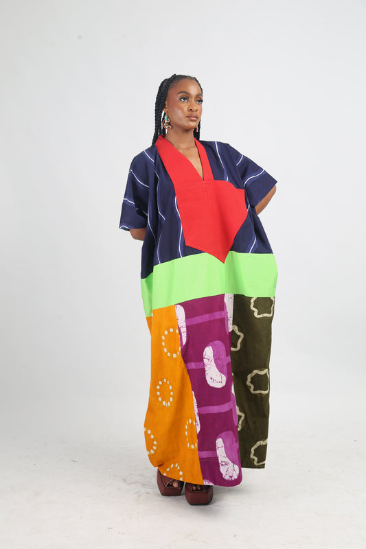 WHITE AND NAVYBLUE MULTICOLOURED AGBADA WITH RED ASOOKE