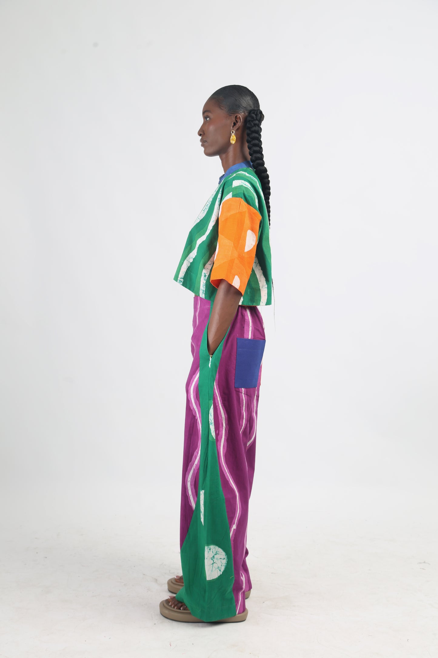 MAGENTA AND GREEN BARREL PANT