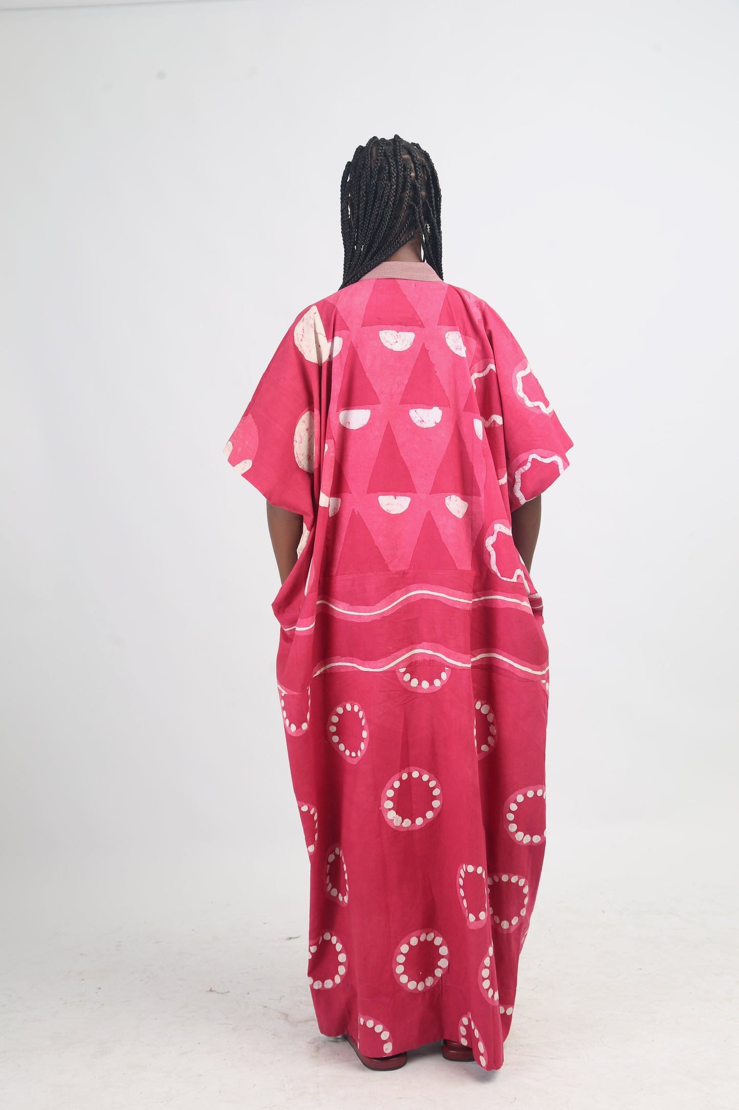 WHITE, PINK AND PINK MULTIPRINT AGBADA WITH ONION ASOOKE