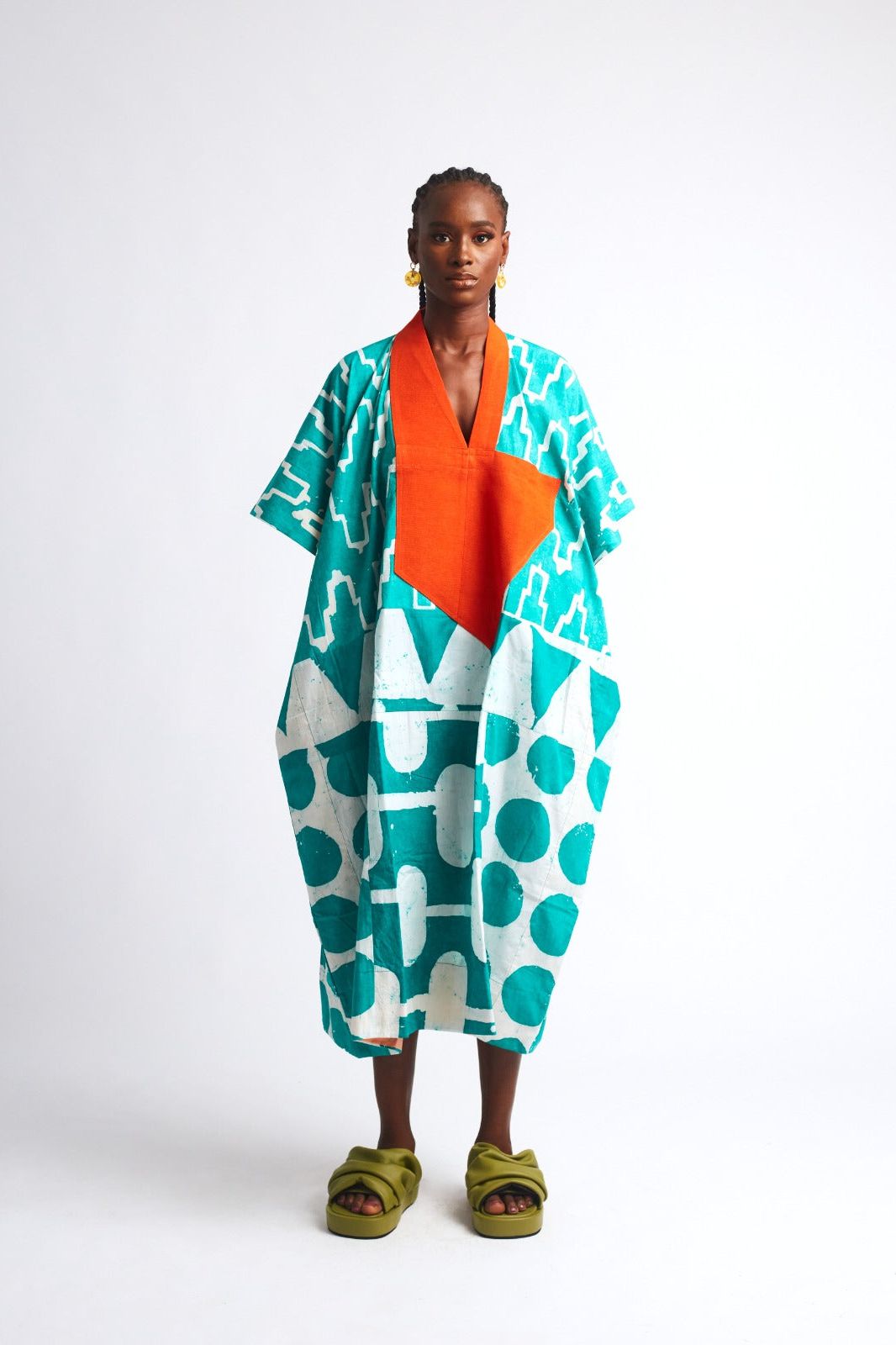 SEA-GREEN MULTIPRINT MIDI AGBADA WITH ORANGE ASOOKE COLLAR