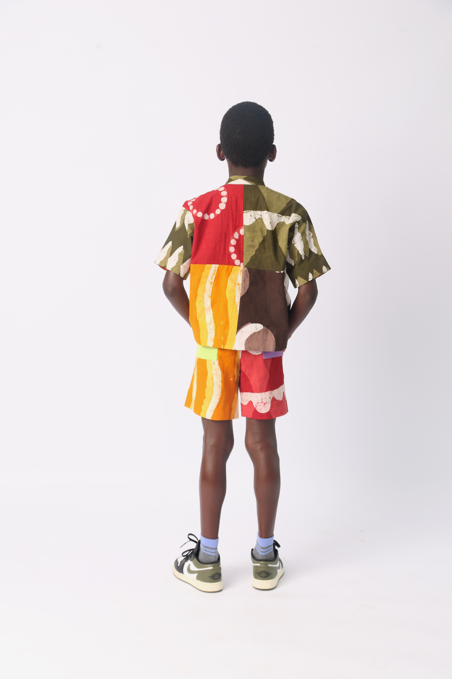 KIDS DARK MULTICOLOUR SHORTS