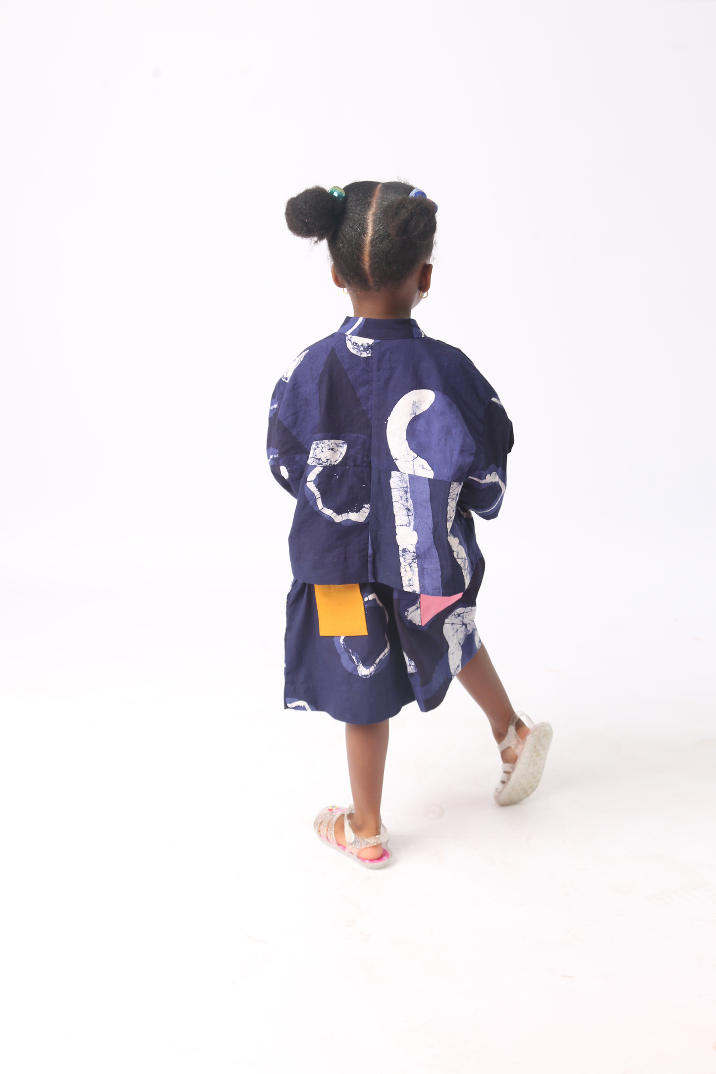 KIDS WHITE AND NAVY BLUE MULTIPRINT CROP SHIRT