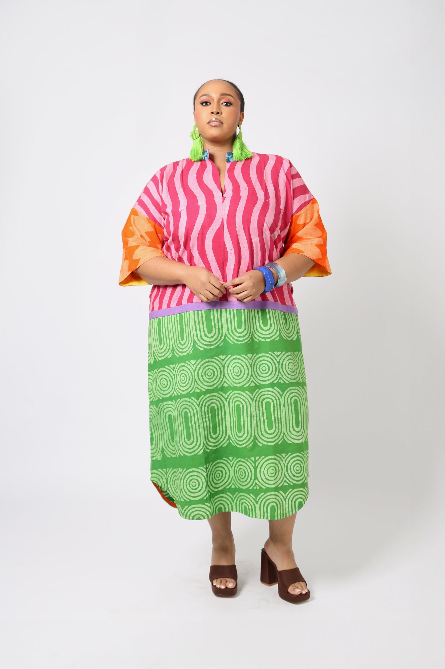 PINK AND GREEN MULTICOLOURED KAFTAN WITH LILAC  ASO OKE OUTLINE
