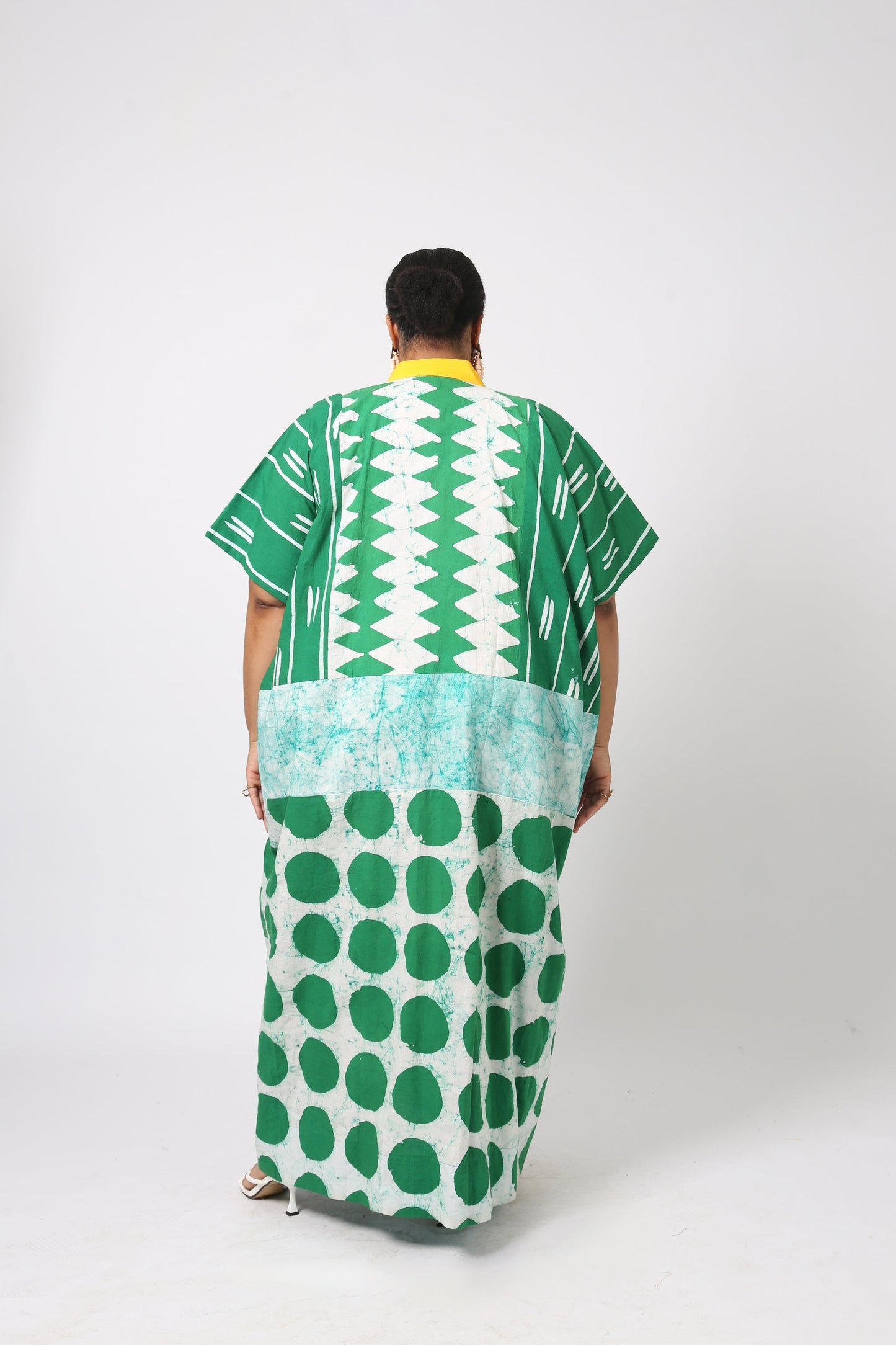 GREEN AND WHITE MULTPRINT AGBADA WITH ASO OKE