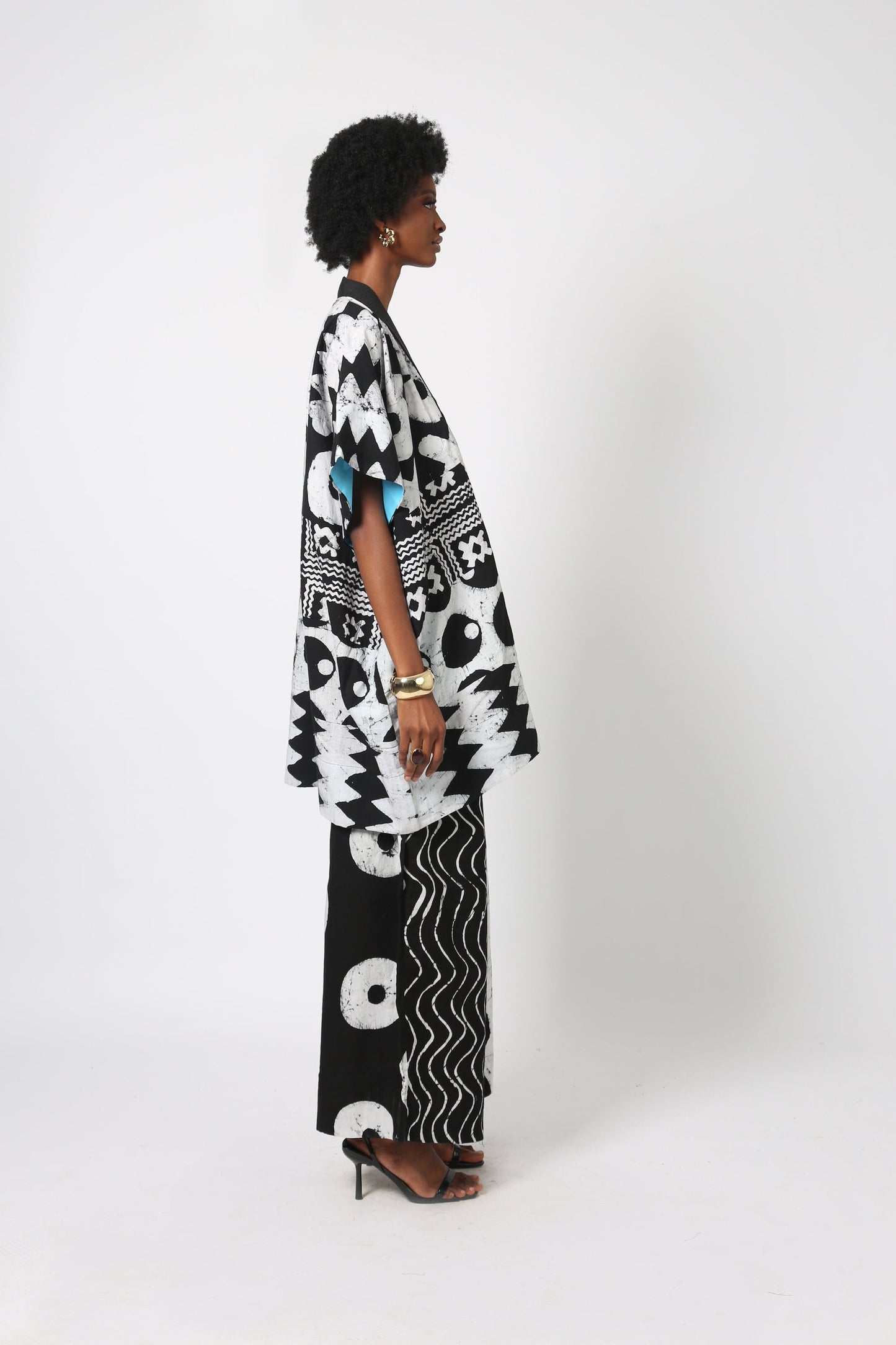 BLACK AND WHITE MULTIPRINT MINI AGBADA