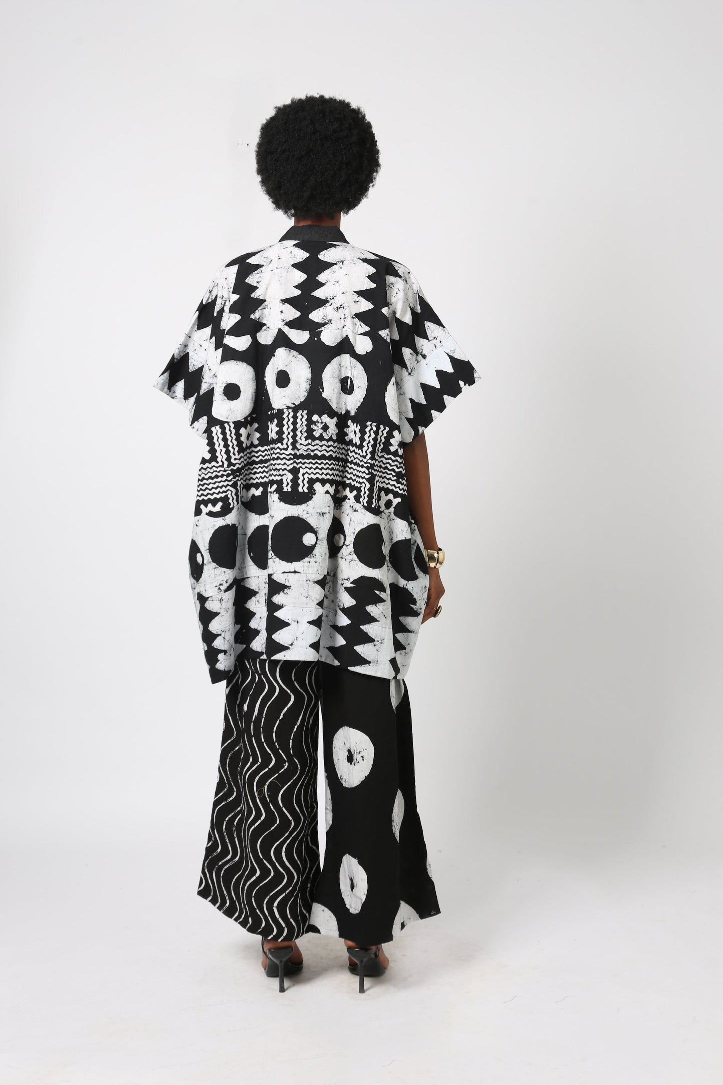 BLACK AND WHITE MULTIPRINT MINI AGBADA