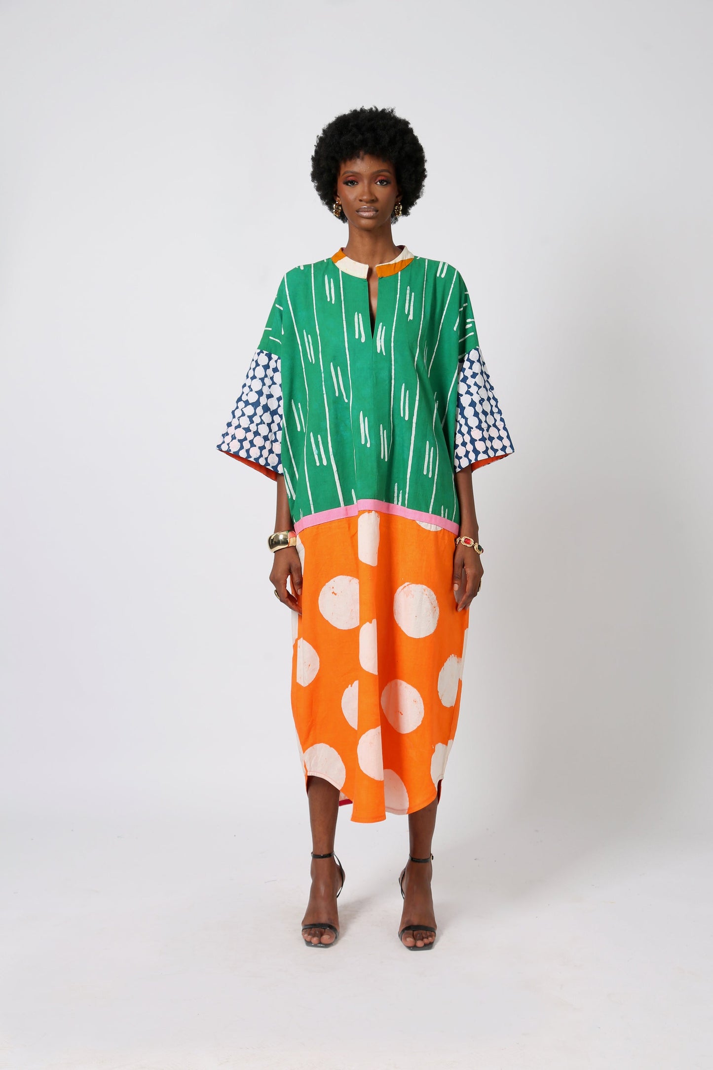 GREEN AND WHITE MULTICOLORED KAFTAN WITH PINK ASO OKE OUTLINE