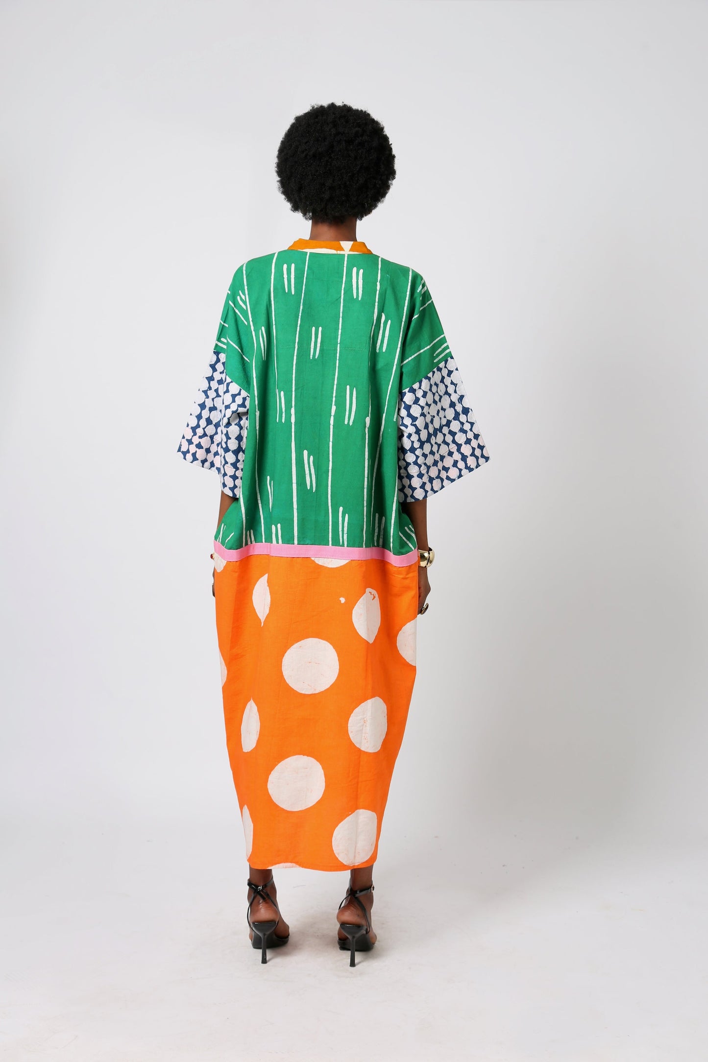 GREEN AND WHITE MULTICOLORED KAFTAN WITH PINK ASO OKE OUTLINE