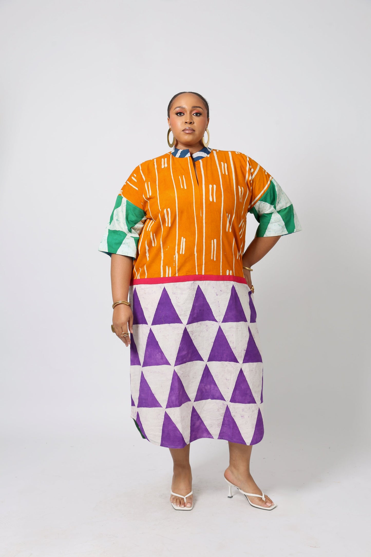 GOLDEN YELLOW AND WHITE MULTICOLORED KAFTAN WITH PINK ASO OKE OUTLINE
