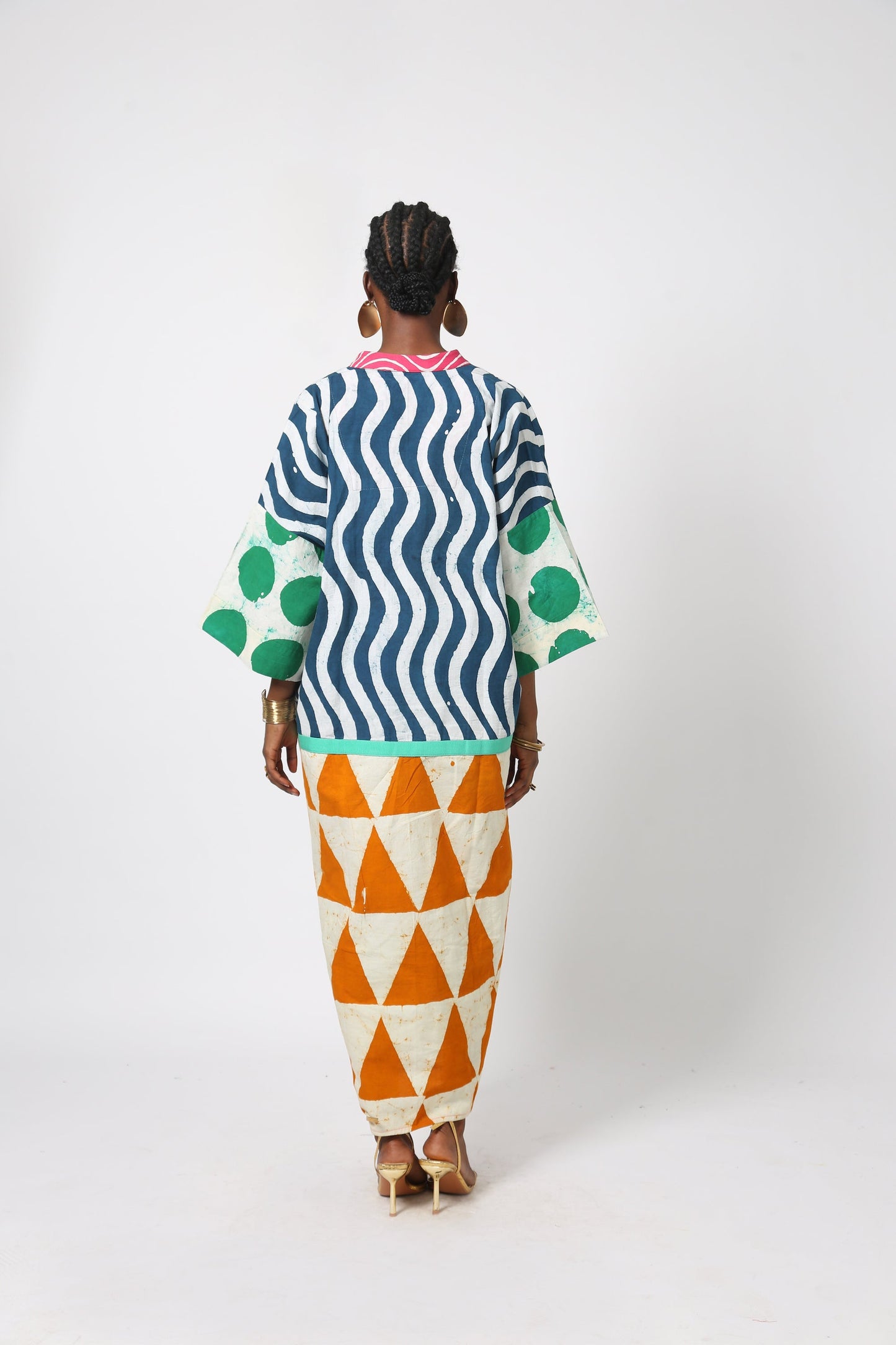 BLUE AND WHITE MULTICOLORED KAFTAN WITH SEAGREEN OUTLINE