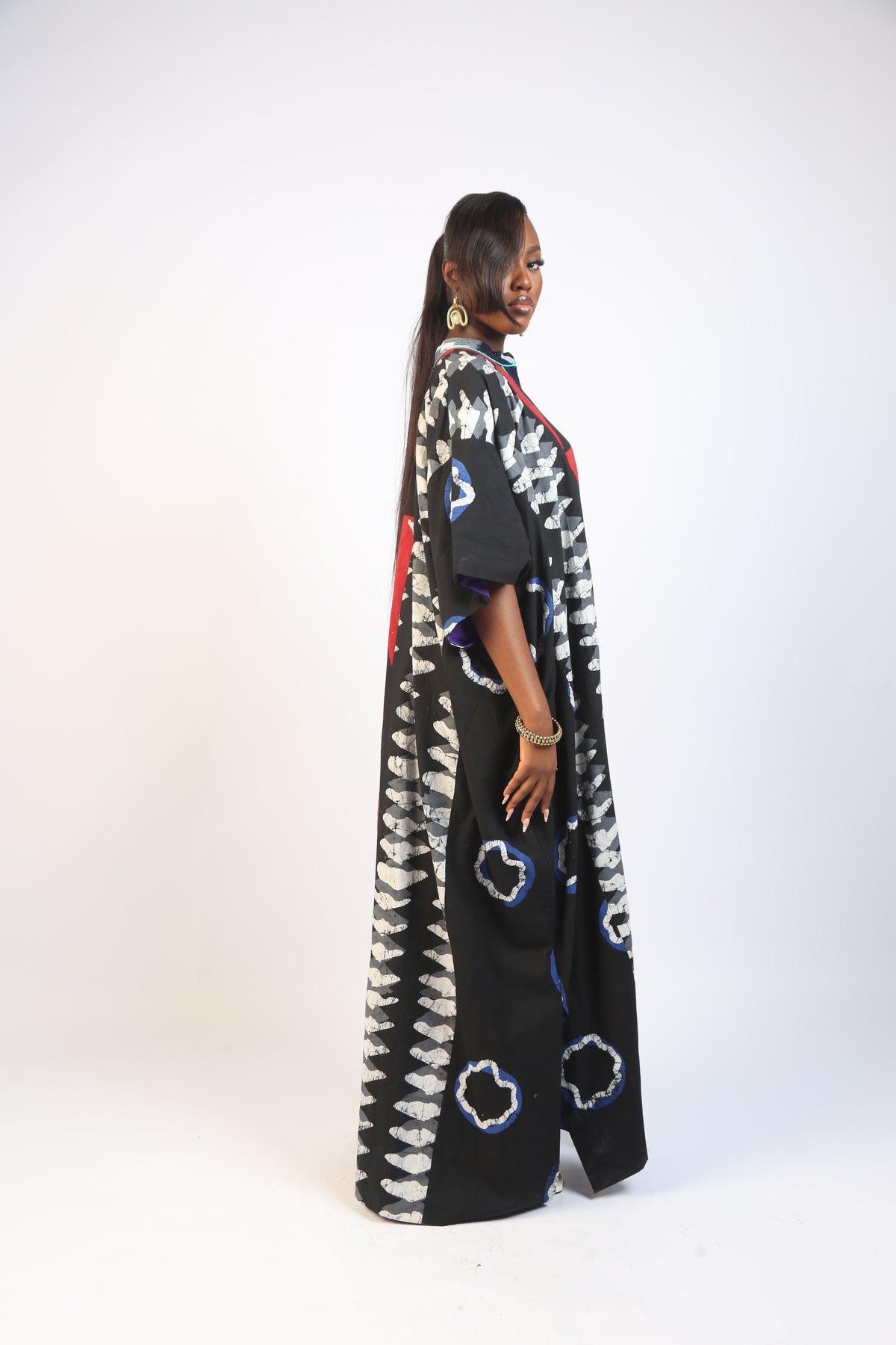 RED, BLUE AND KHAKI MULTICOLOURED JALABIYA WITH BAULEKITA AND SEAGREEN OUTLINE
