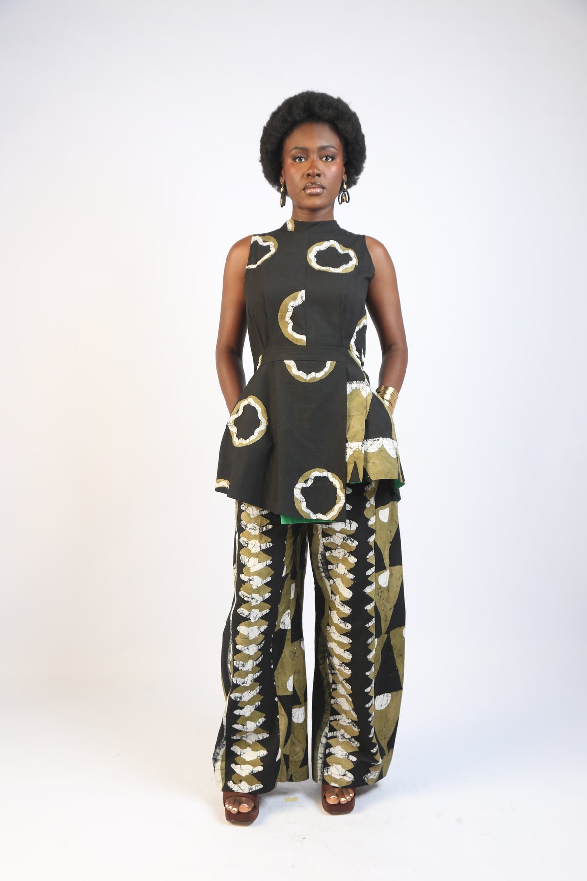 WHITE, BLACK AND  SINGLE COLOURED PRINT PANTS