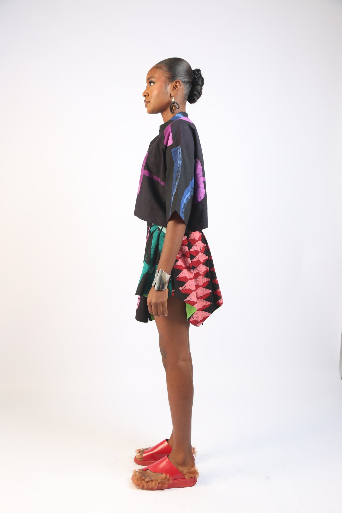 GREEN, MAGENTA AND BLUE MULTIPRINT CROP SHIRT