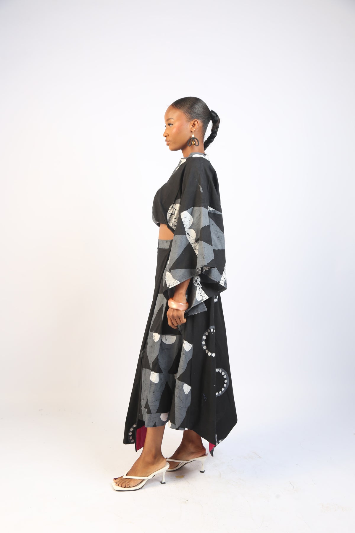 GREY AND BLACK MULTIPRINT CROP TOP WITH  SLEEVES