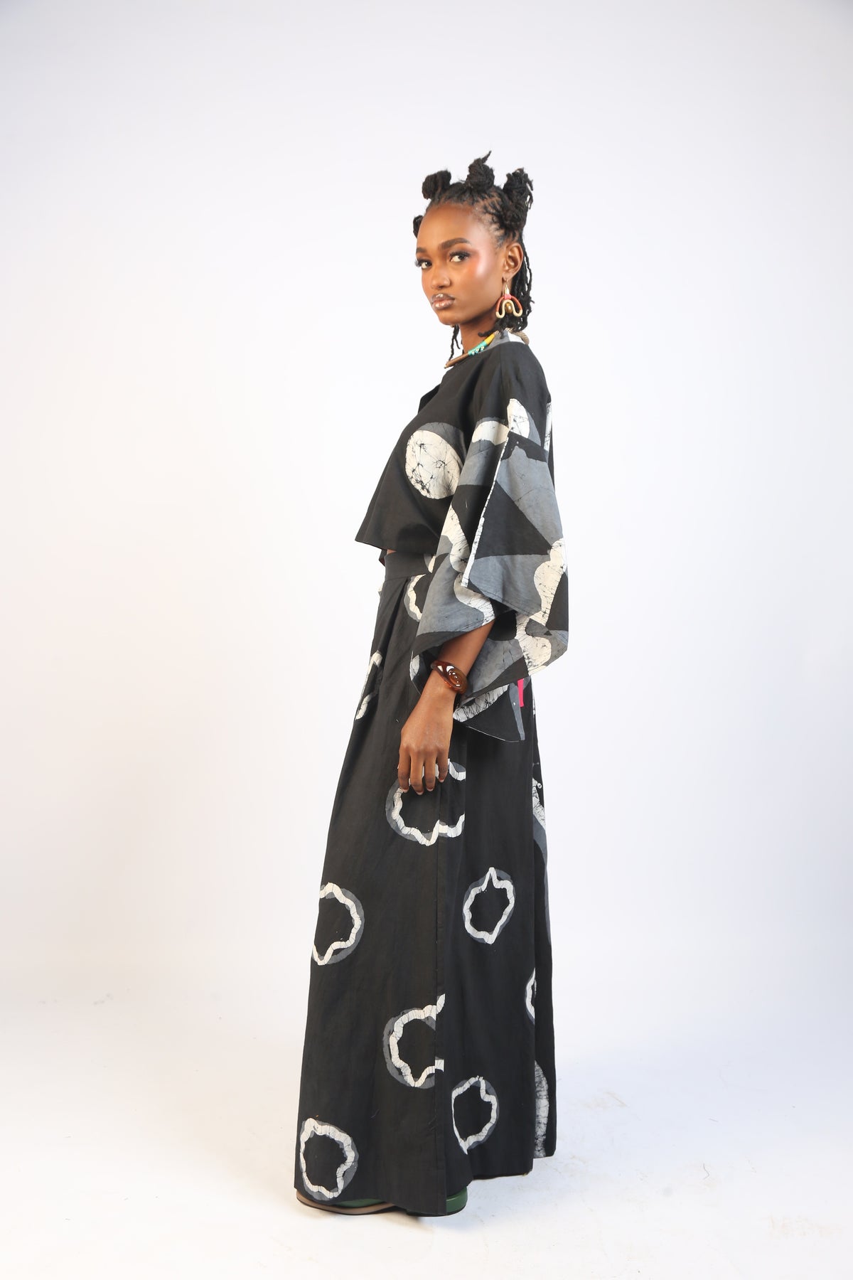 LIGHT GREY, GREY AND BLACK MULTIPRINT PANTS