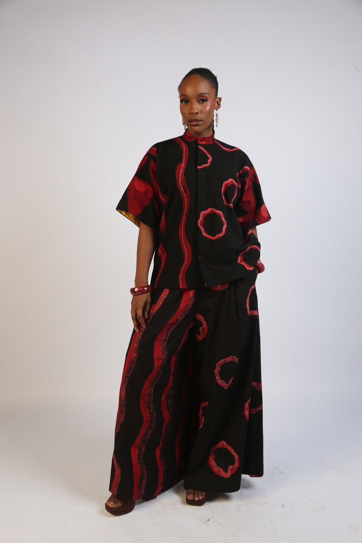 CORAL, RED AND BLACK MULTIPRINT SHIRT