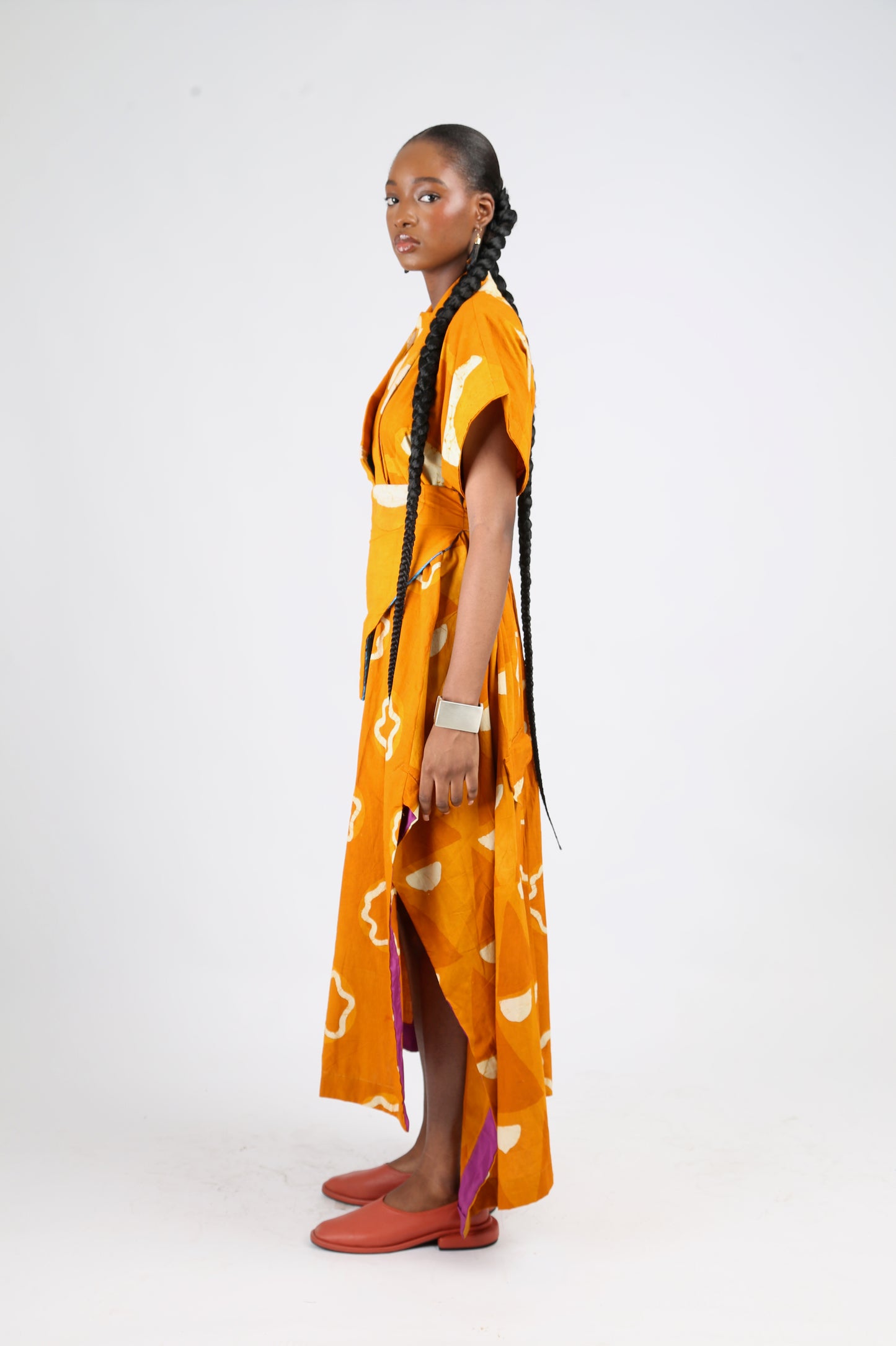 WHITE AND GOLDEN YELLOW MULTIPTINT OSAKA SLEEVELESS SHIRT DRESS