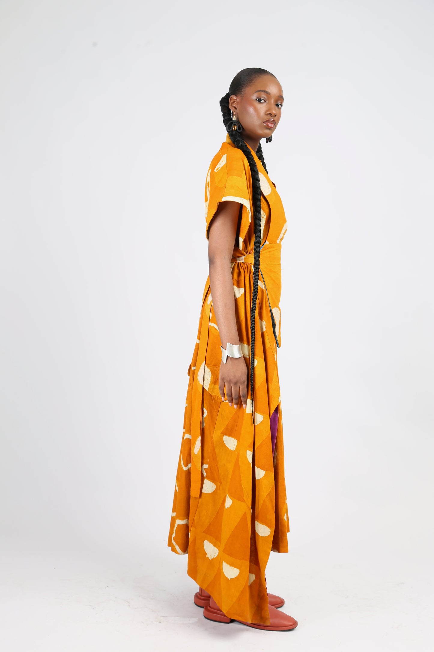 WHITE AND GOLDEN YELLOW MULTIPTINT OSAKA SLEEVELESS SHIRT DRESS
