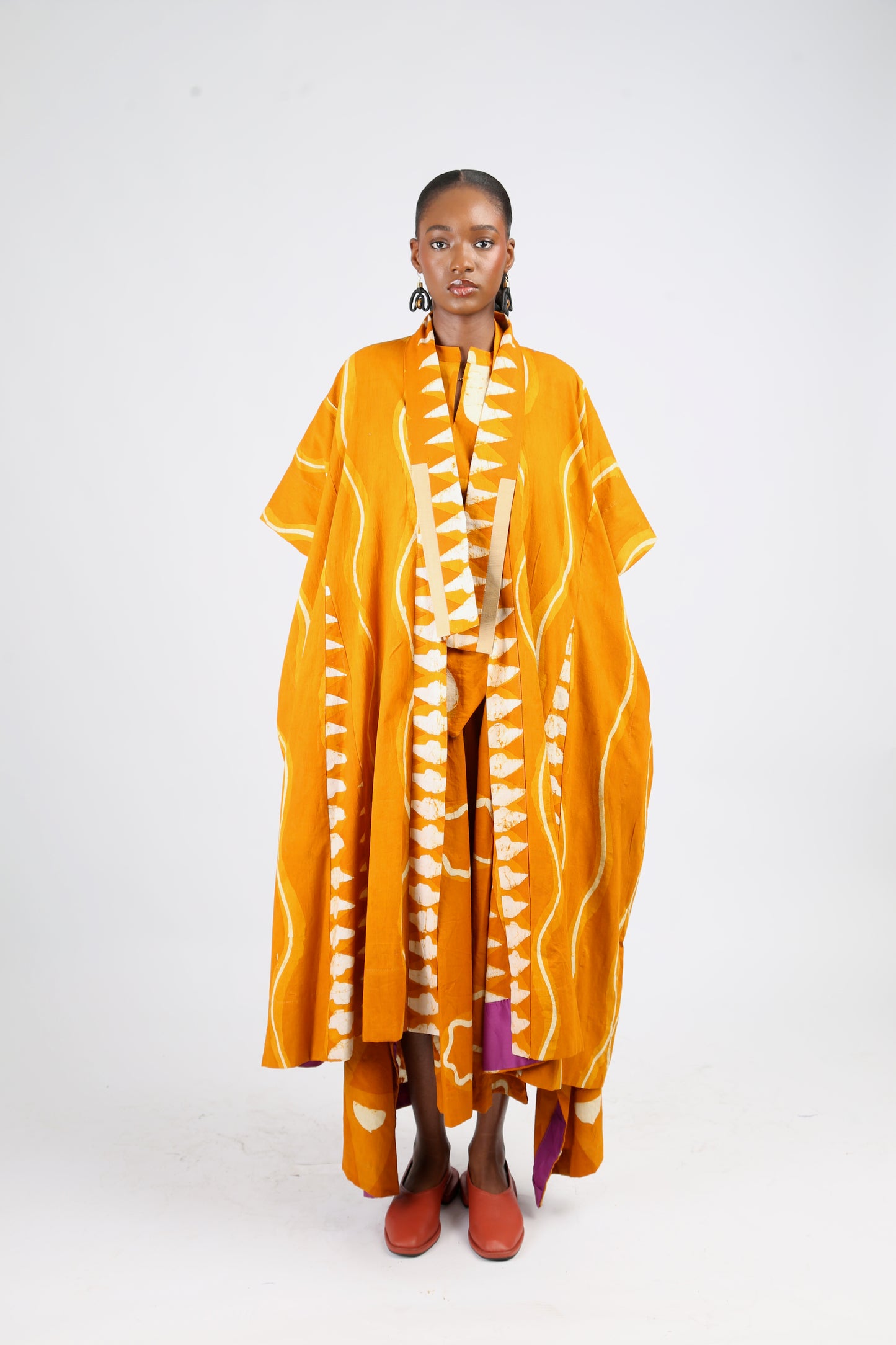 WHITE AND GOLDEN YELLOW MULTIPTINT BUBA KIMONO