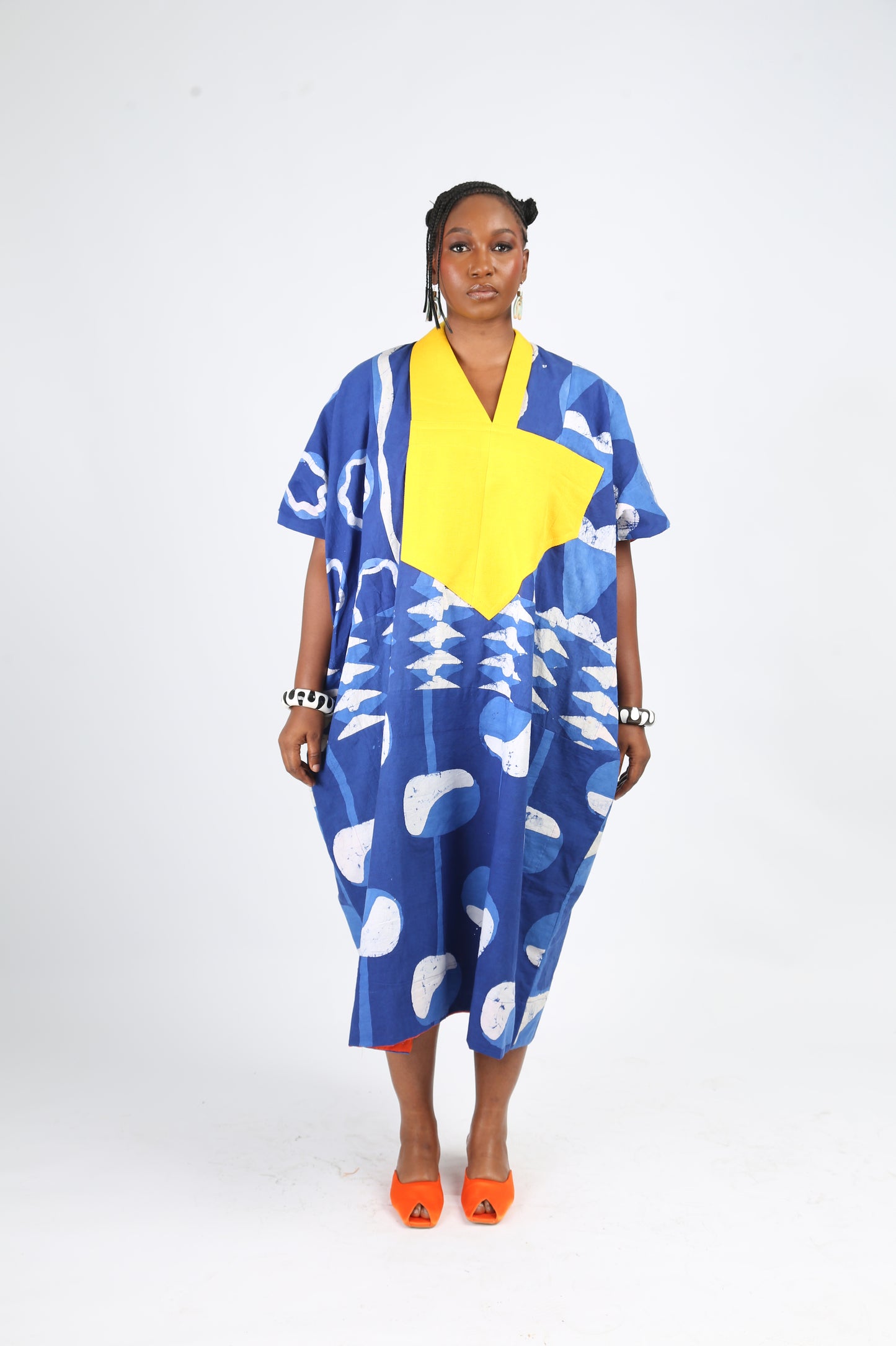 WHITE AND BLUE MULTIPRINT AGBADA WITH YELLOW ASO OKE