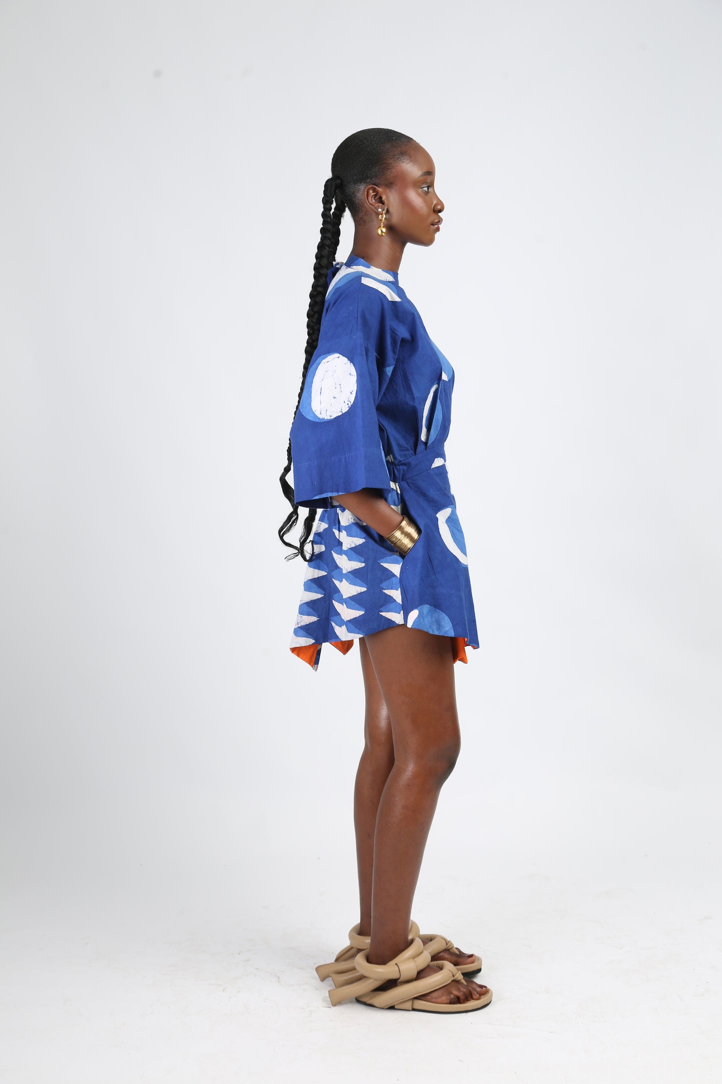 WHITE AND BLUE MULTIPRINT MINI IRO DRESS