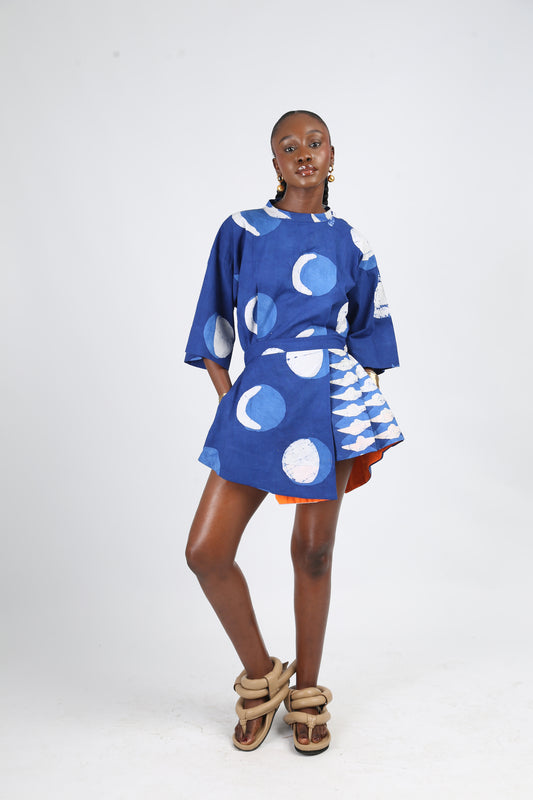 WHITE AND BLUE MULTIPRINT MINI IRO DRESS