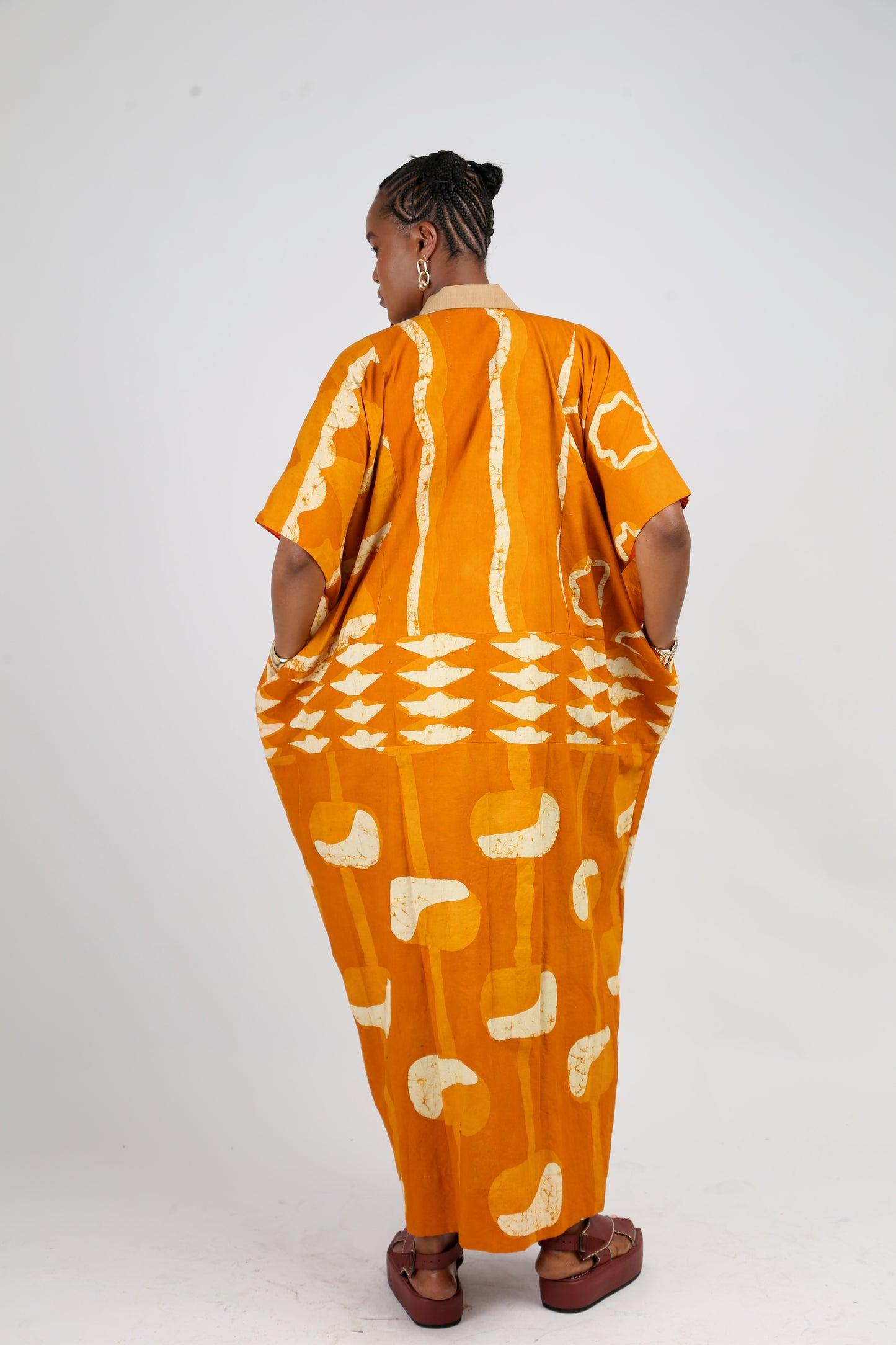 WHITE AND GOLDEN YELLOW MULTIPRINT AGBADA WITH ECRU ASO OKE