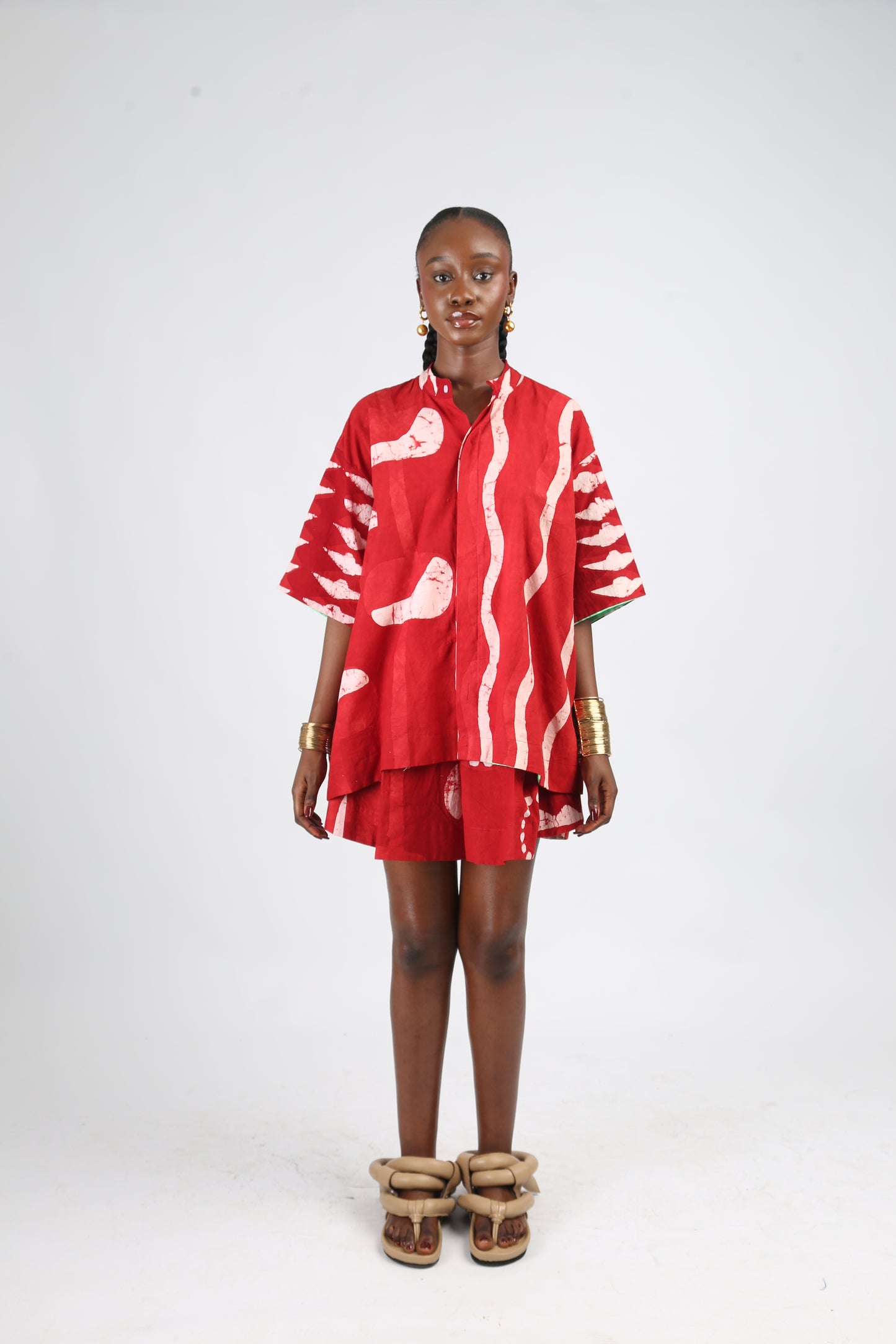 WHITE AND RED MULTIPRINT WIDE LEG SHORTS