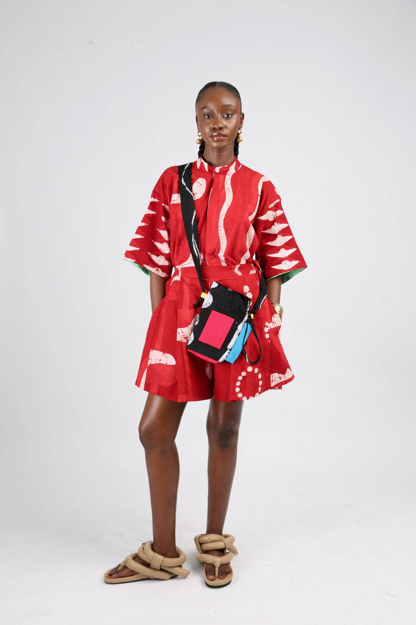 WHITE AND RED MULTIPRINT WIDE LEG SHORTS