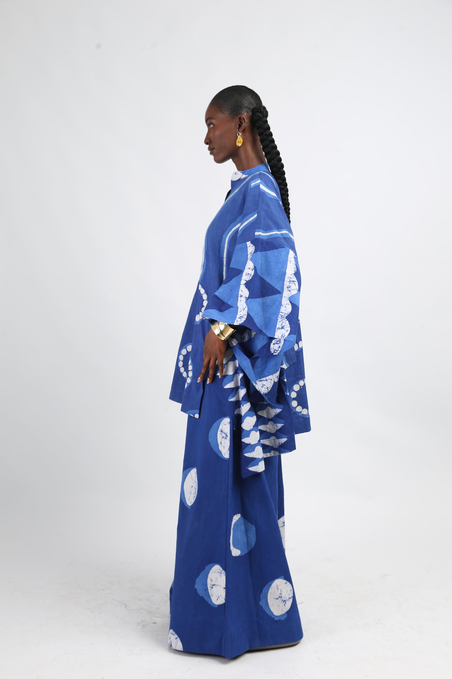 WHITE AND BLUE MULTIPRINT OSAKA BLOUSE WITH KIMONO SLEEVES