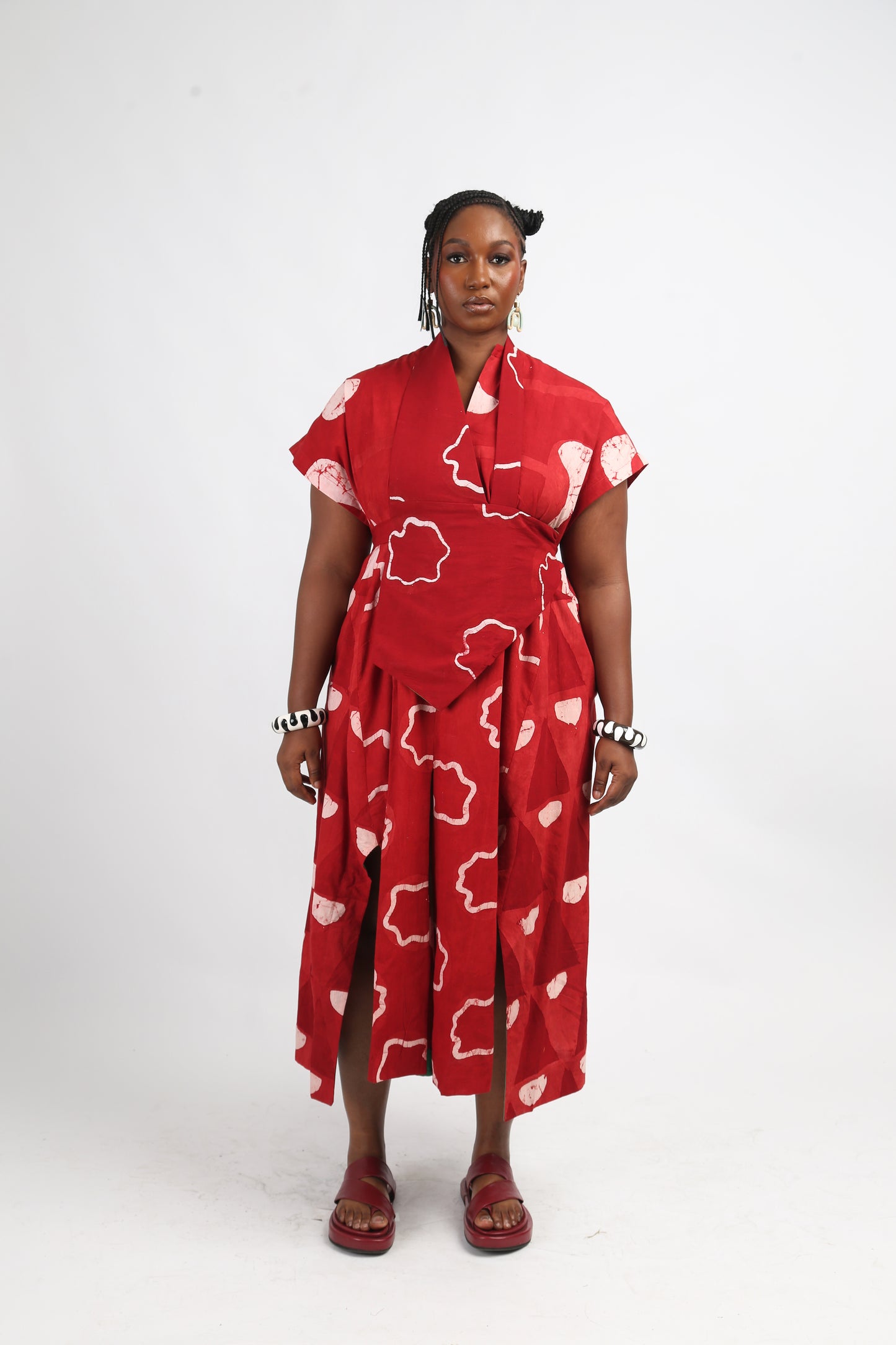 WHITE AND RED MULTIPRINT SLEEVELESS OSAKA SHIRT DRESS