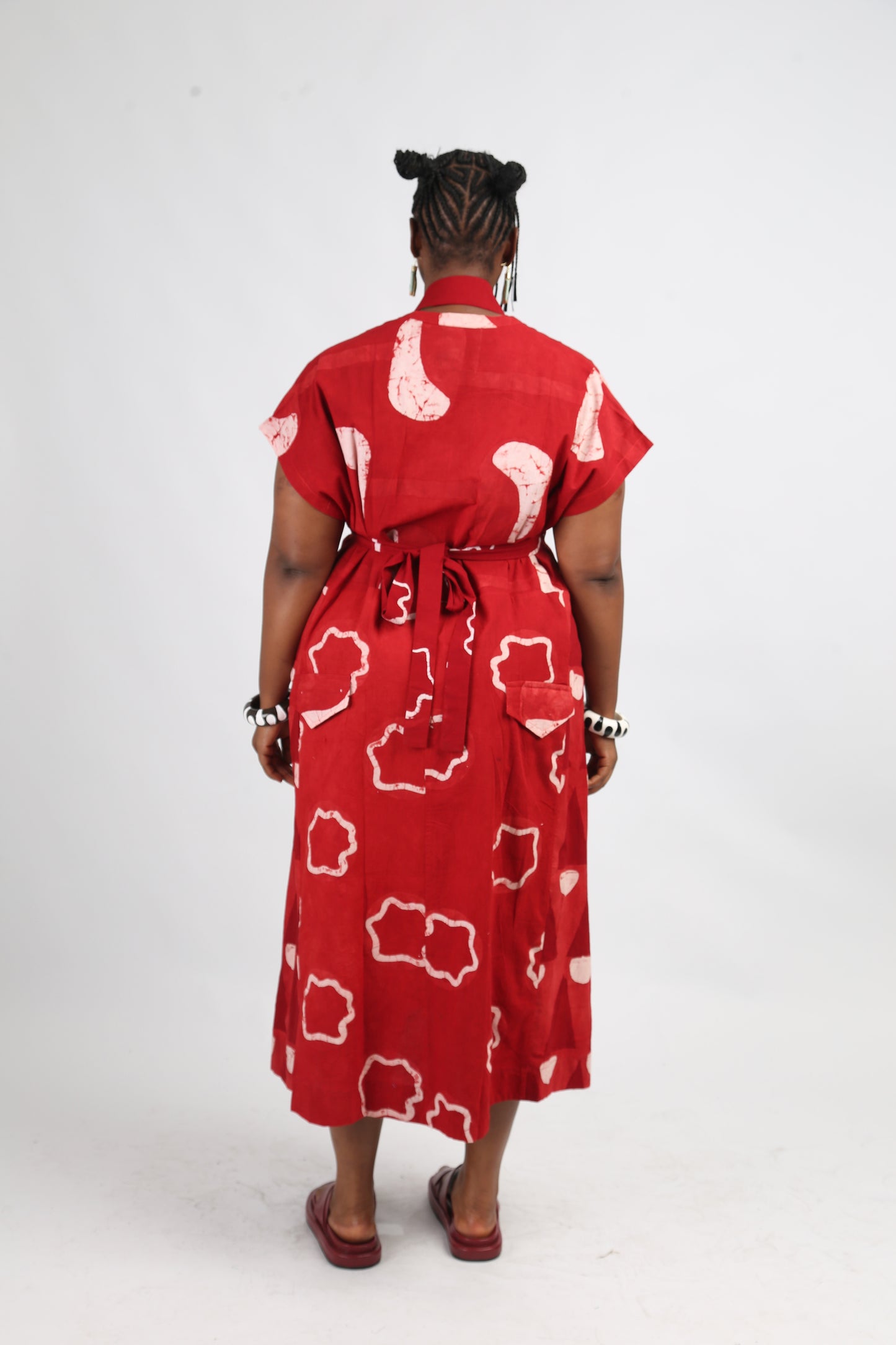 WHITE AND RED MULTIPRINT SLEEVELESS OSAKA SHIRT DRESS
