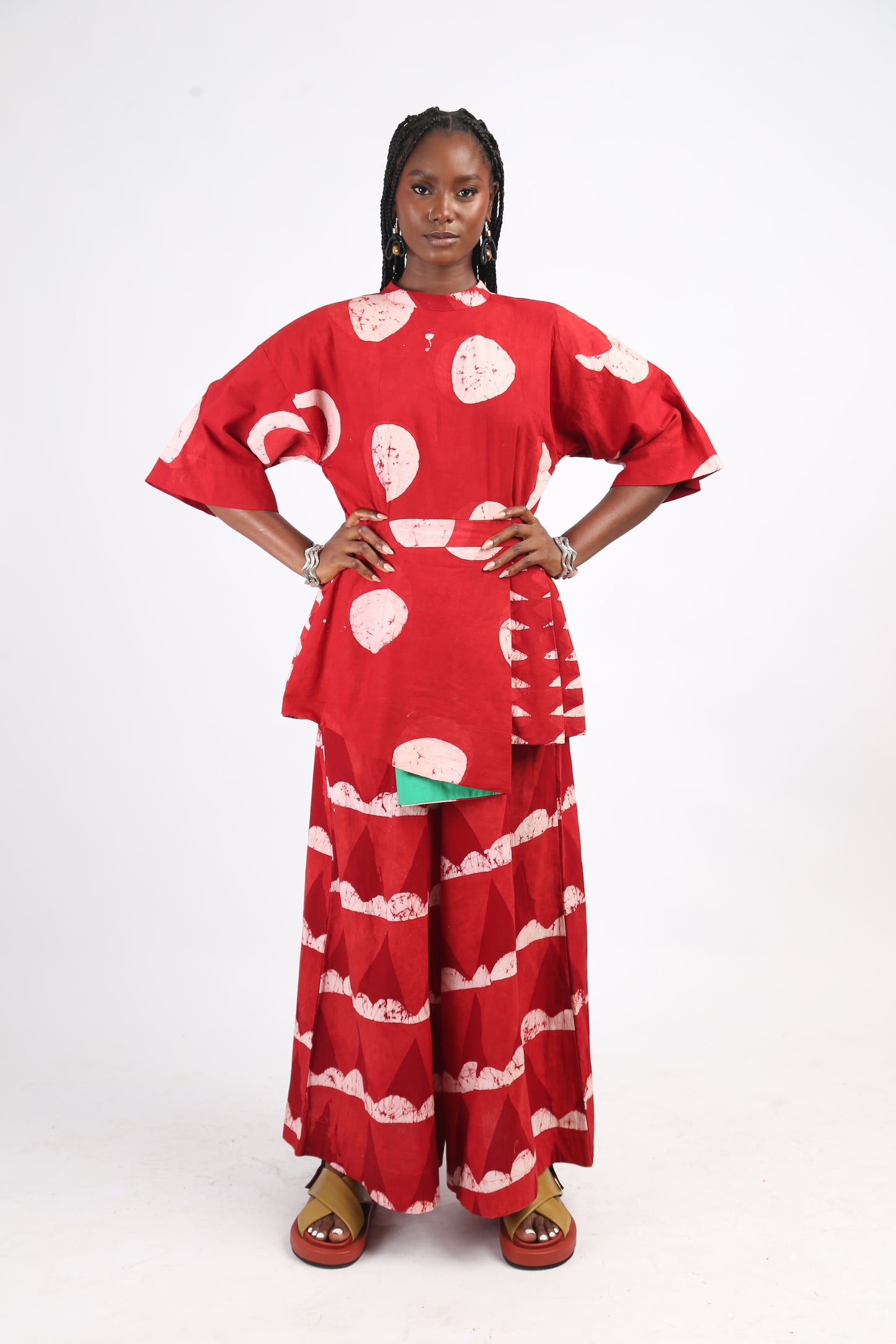 WHITE AND RED WIDE LEG PANTS