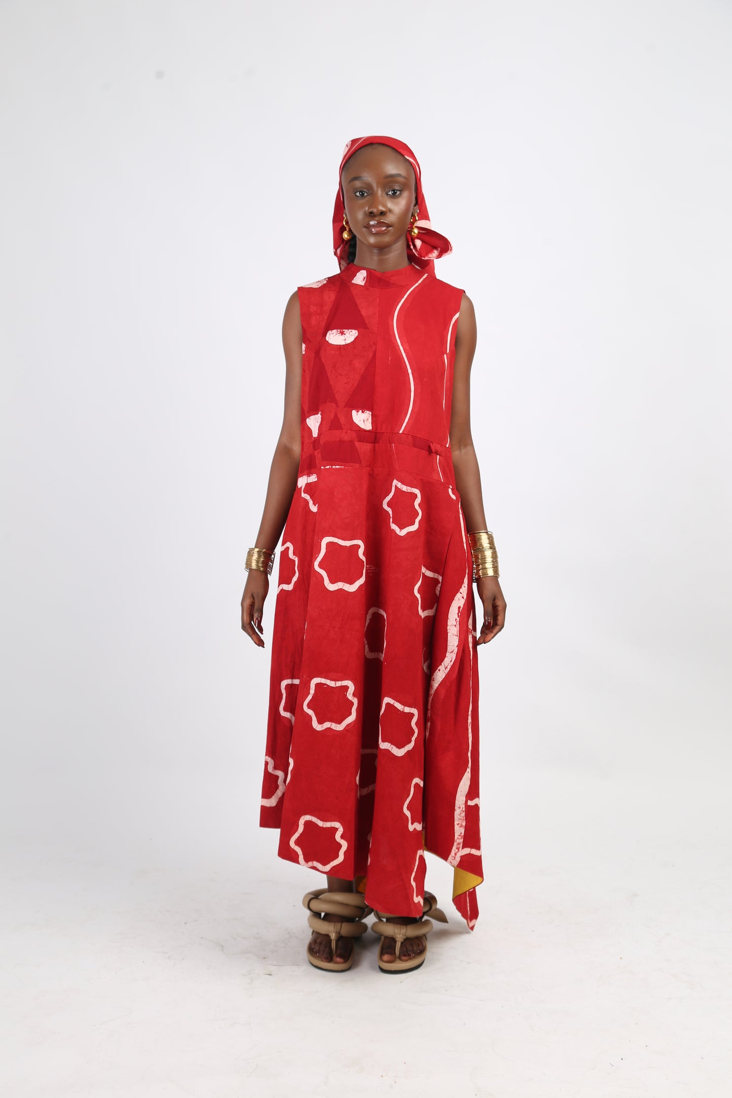 WHITE AND RED MULTIPRINT SLEEVELESS IRO DRESS