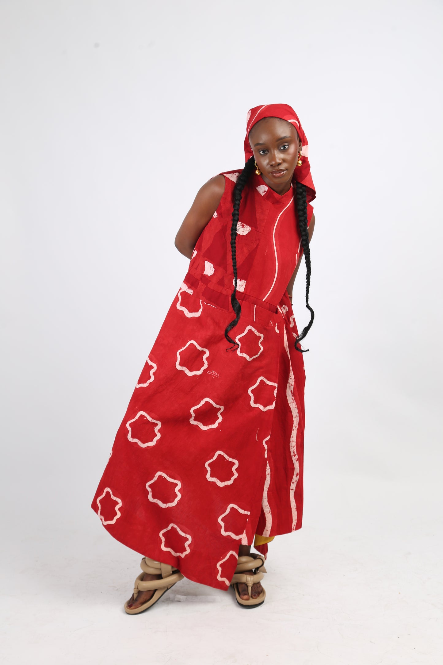 WHITE AND RED MULTIPRINT SLEEVELESS IRO DRESS