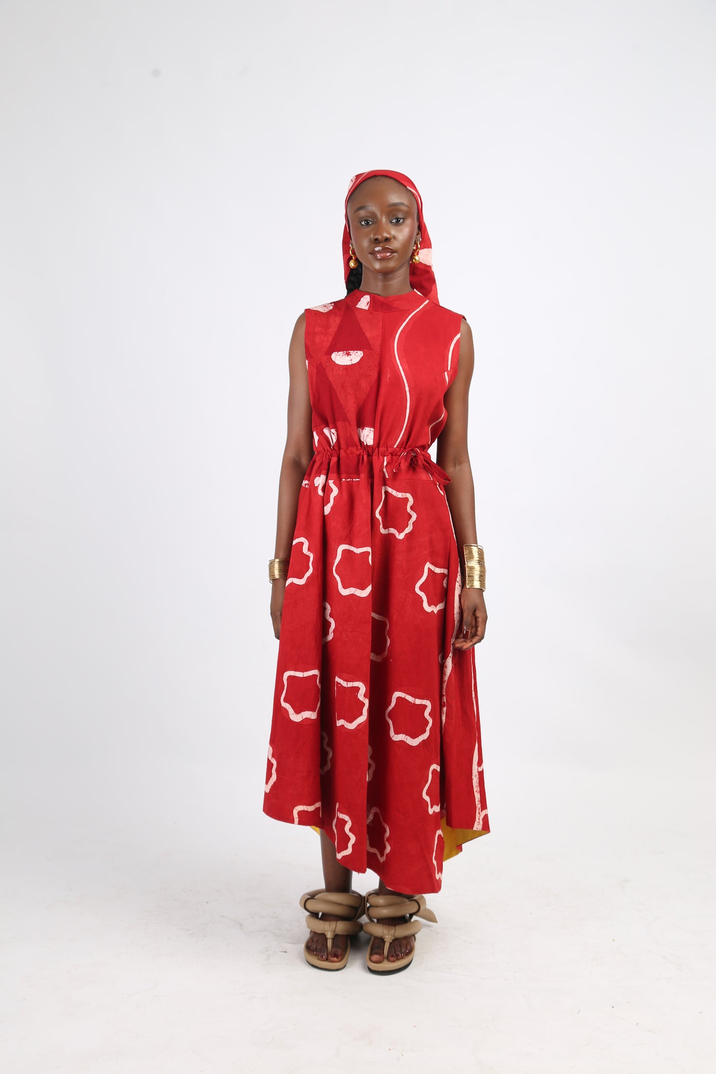 WHITE AND RED MULTIPRINT SLEEVELESS IRO DRESS