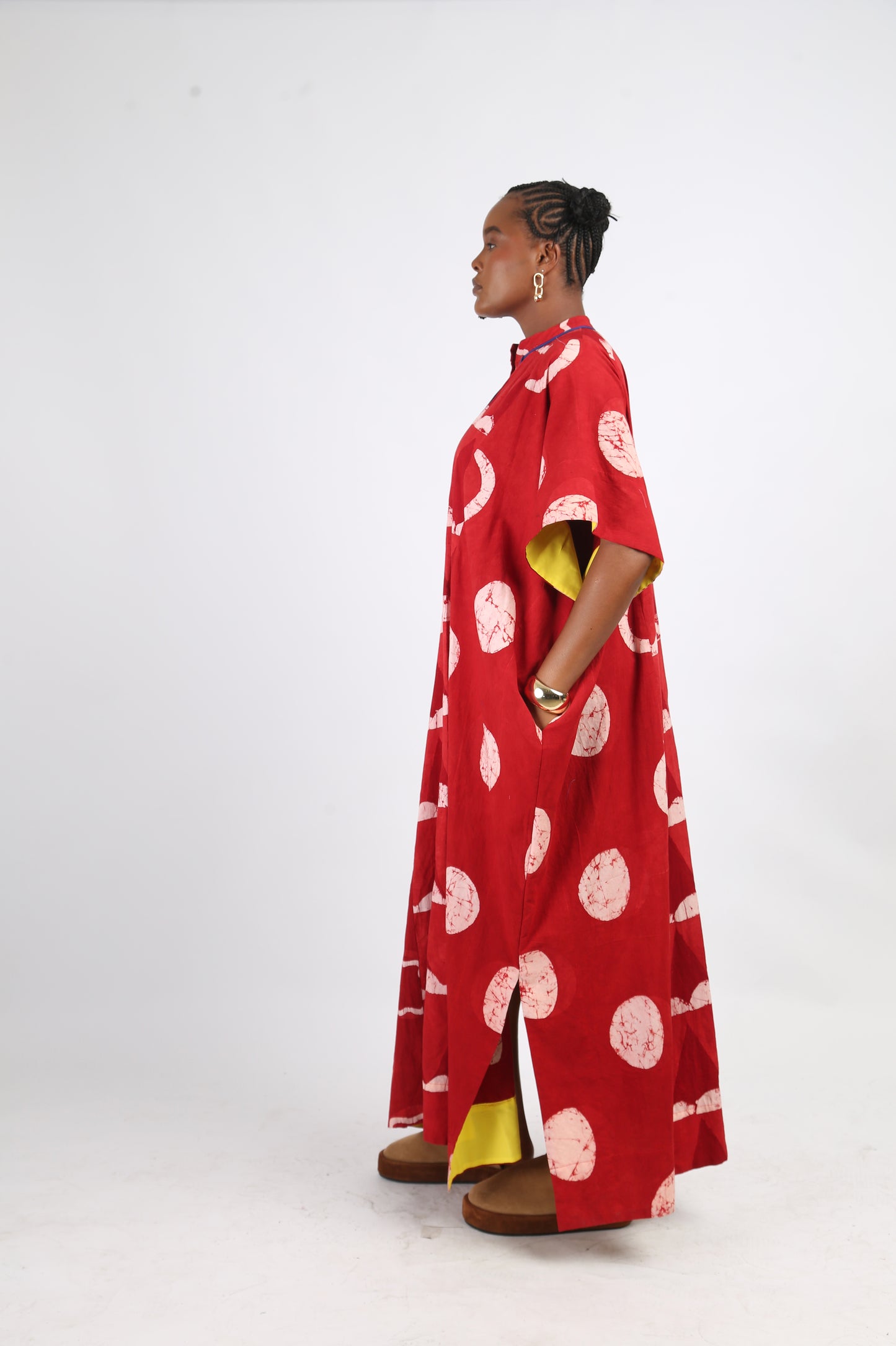 WHITE AND RED MULTIPRINT JALABIYA