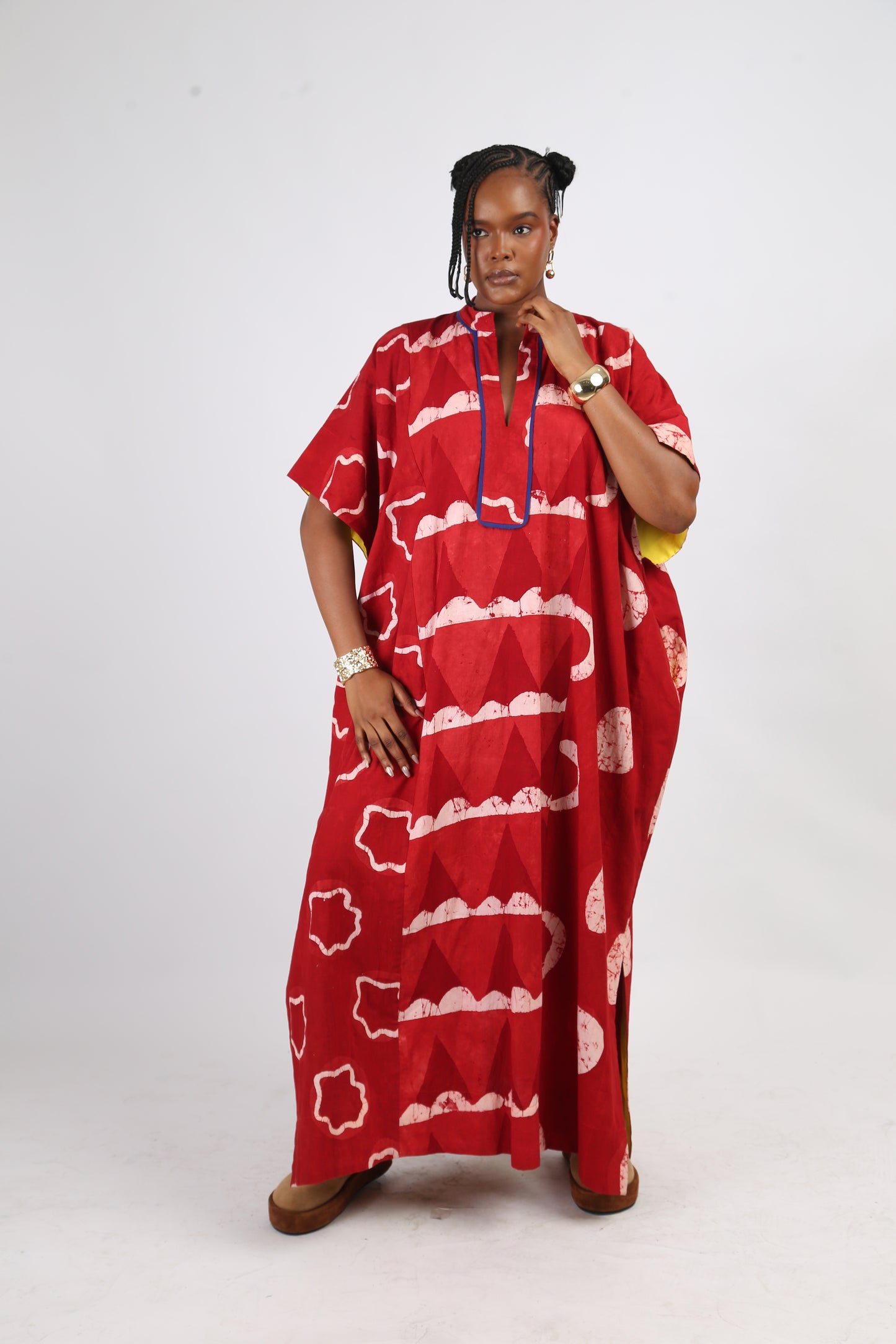 WHITE AND RED MULTIPRINT JALABIYA