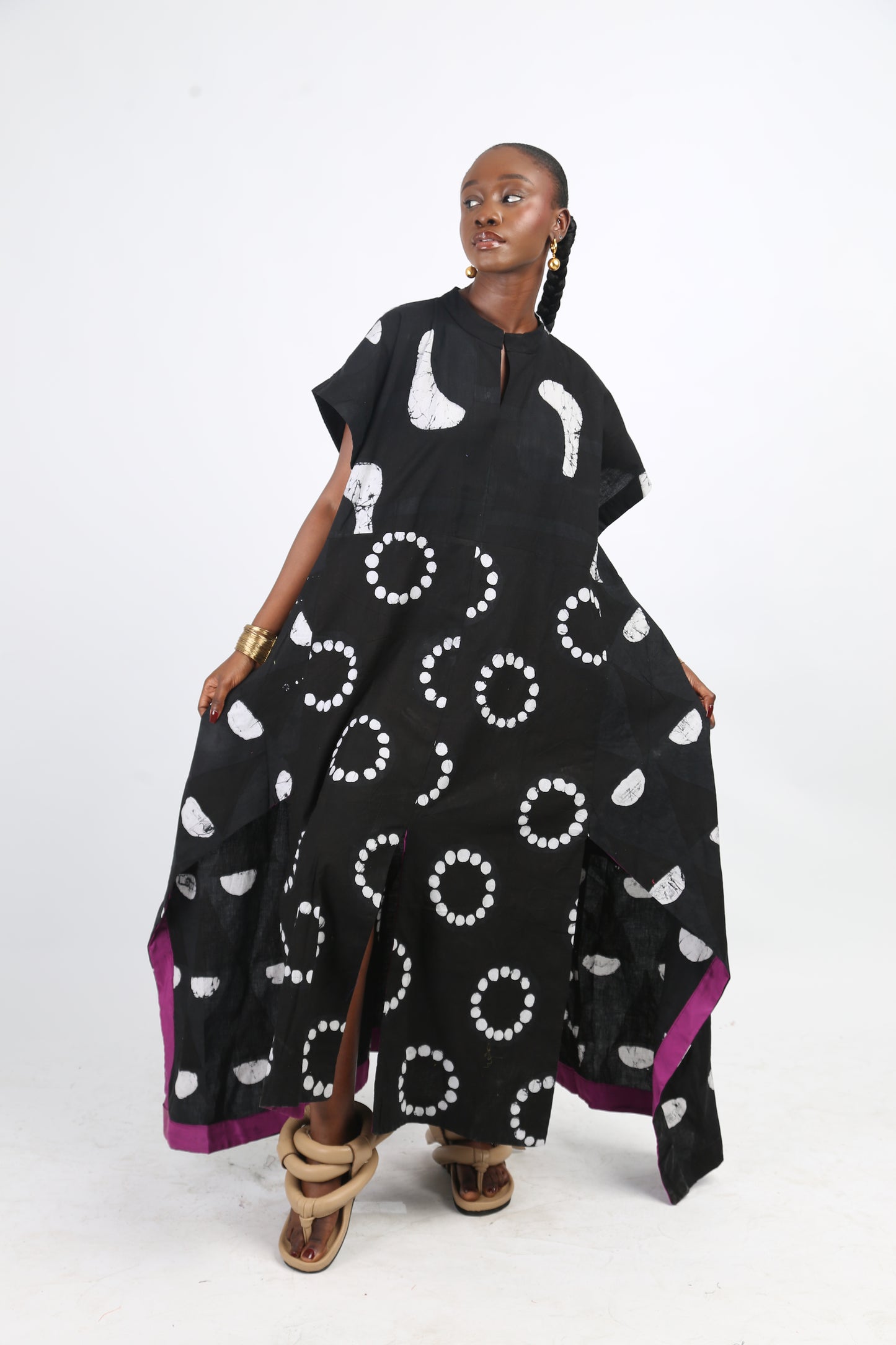 WHITE AND BLACK MULTIPRINT OSAKA SLEEVELESS SHIRT DRESS