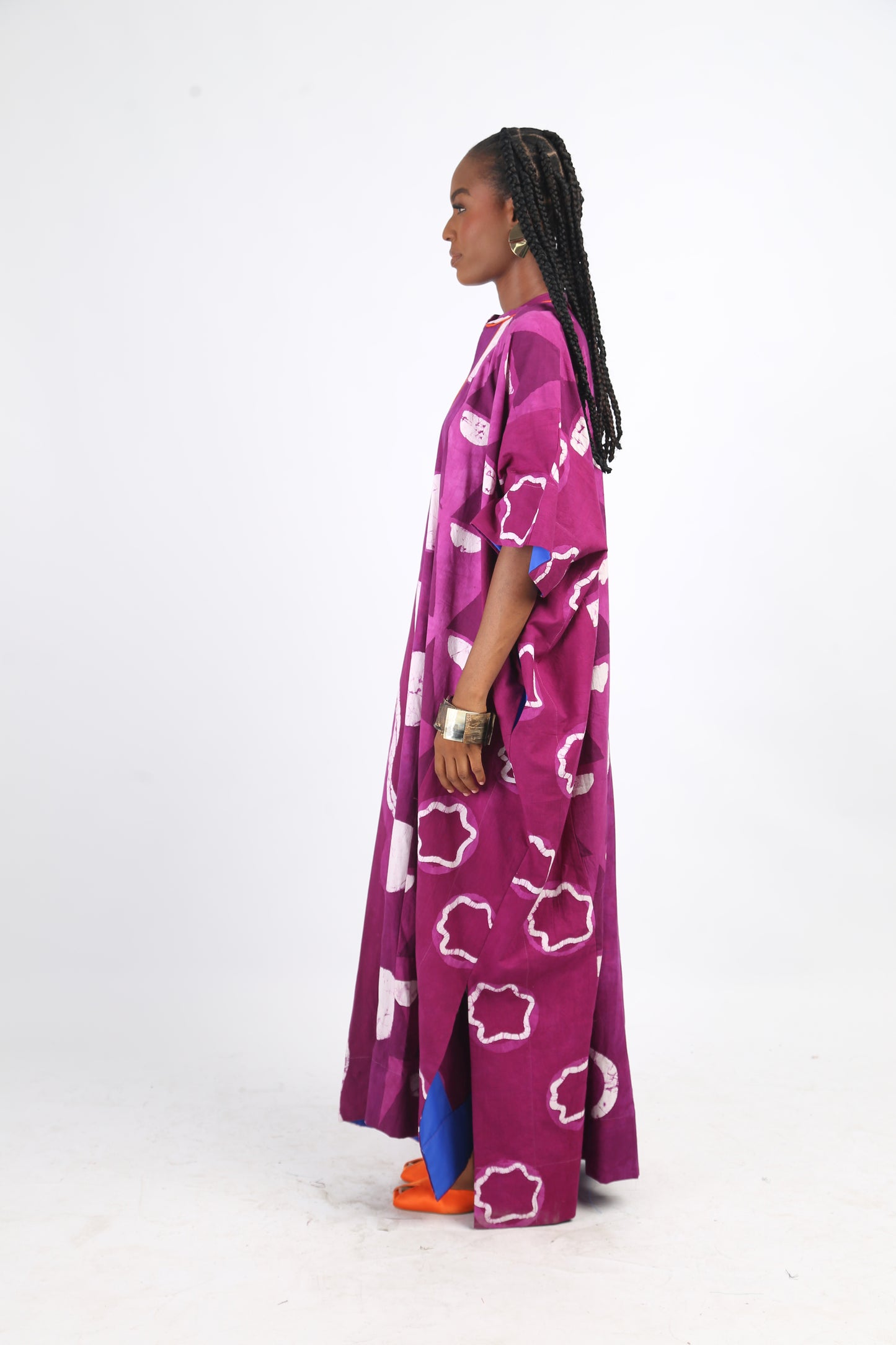 WHITE AND MAGENTA MULTIPRINT JALABIYA
