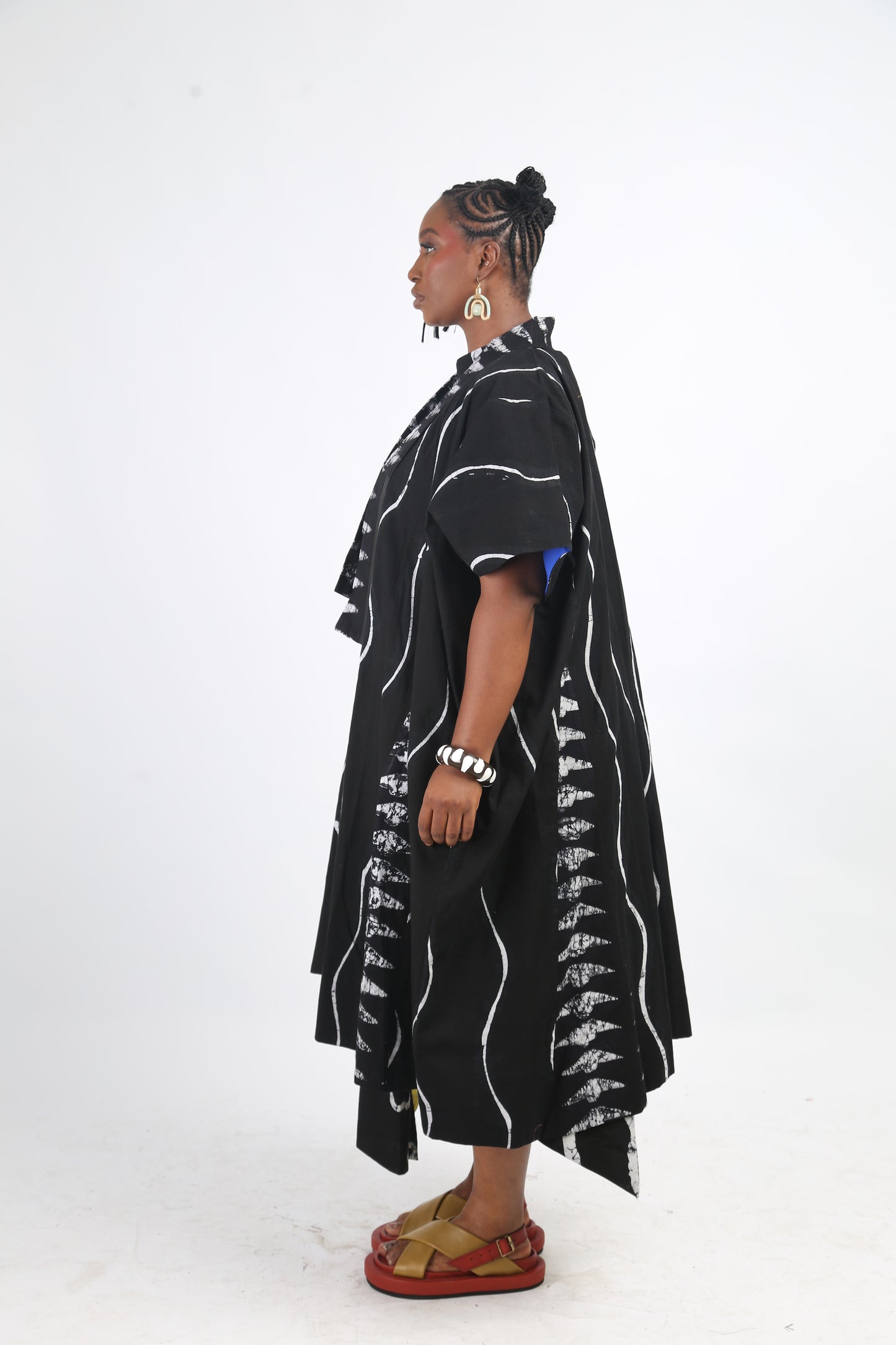 WHITE AND BLACK MULTIPRINT BUBA KIMONO